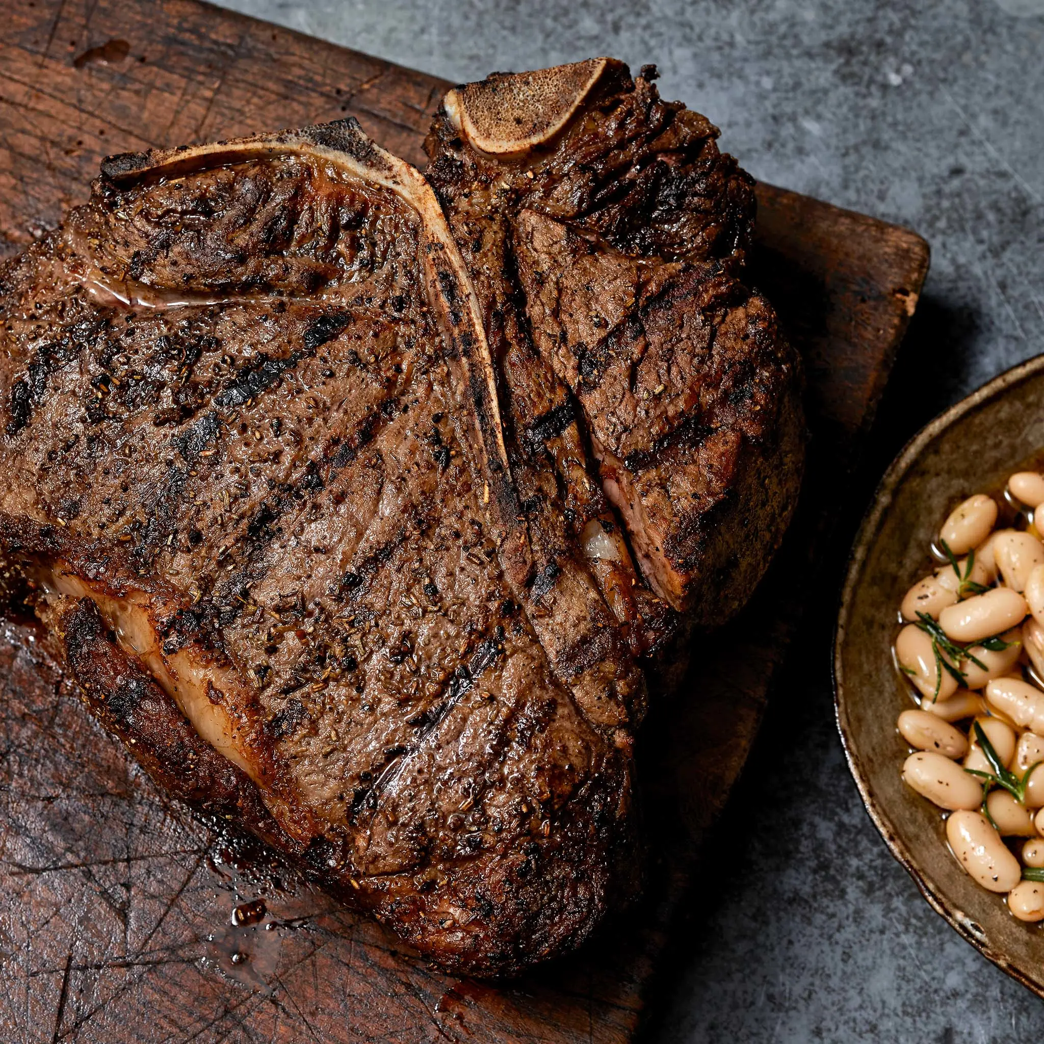 1160 PLATED Bone-In Beef T-Bone Steak