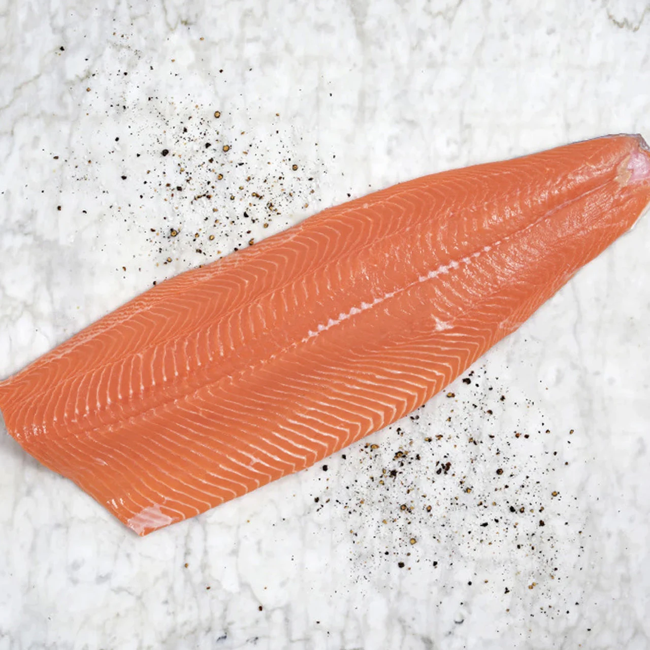 81765-wfmex-raw-filete-de-salmon-noruego-con-piel-pescados_600x600-1