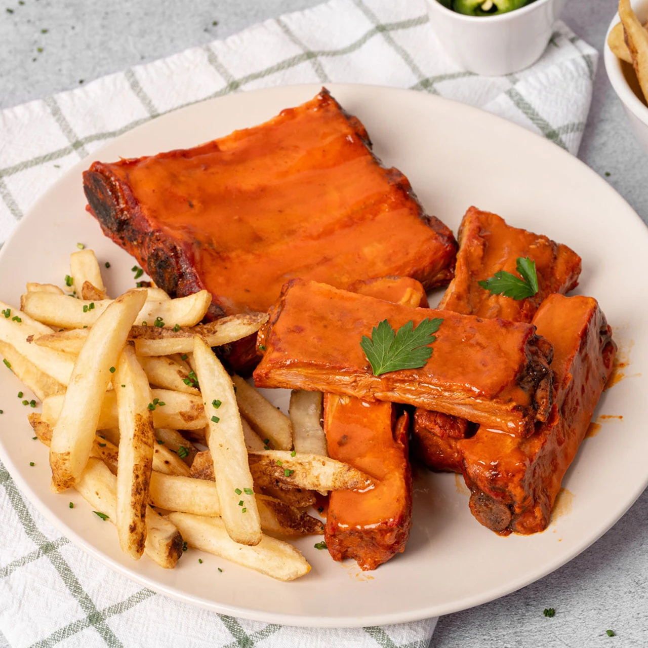 80484-costillas-de-cerdo-st-louis-con-salsa-buffalo-3