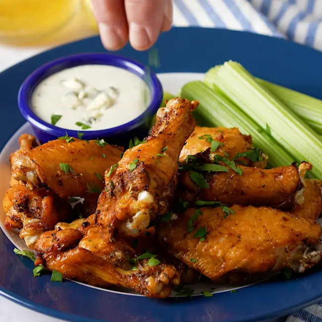 4451 COOKED Pasture Raised Chicken Party Wings