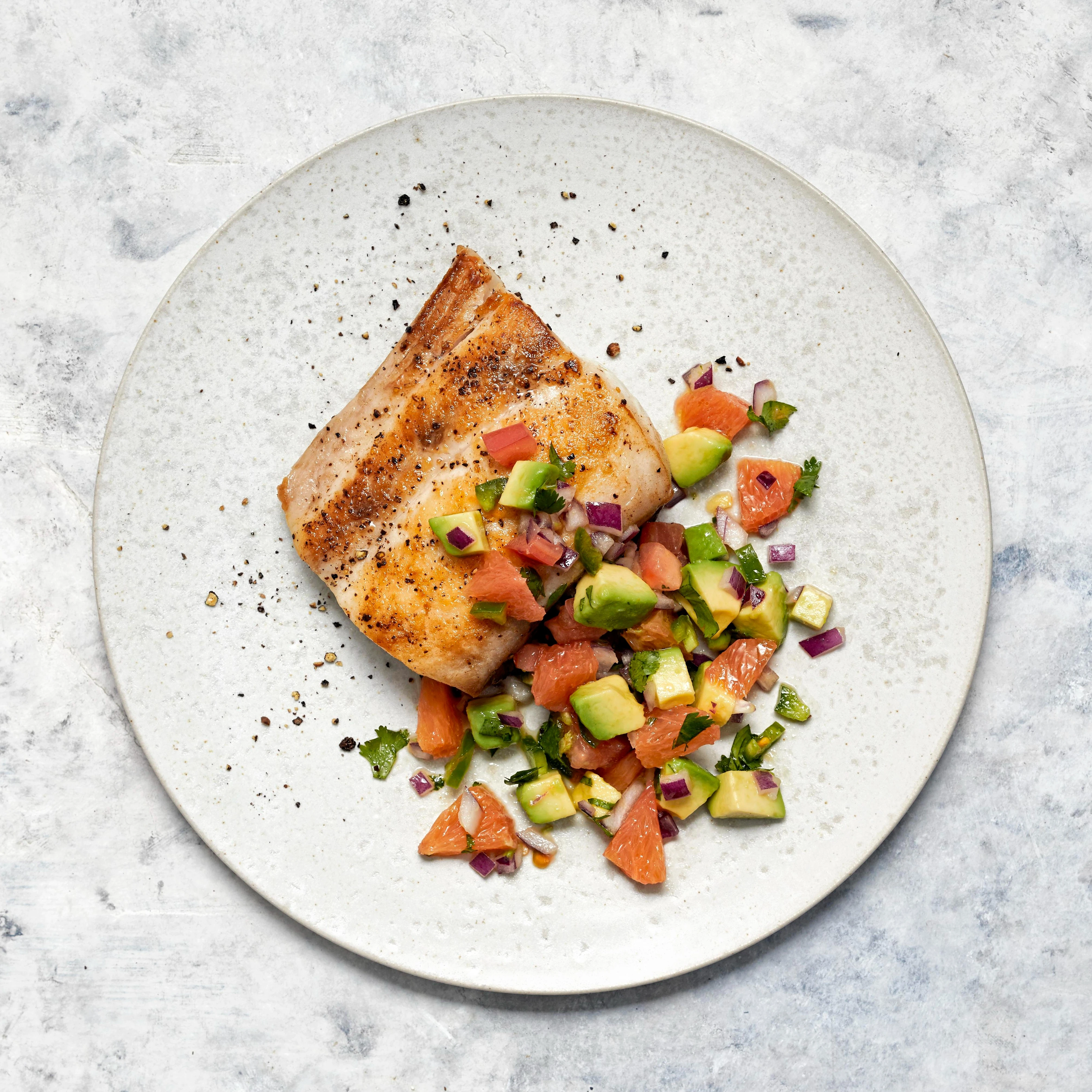 WFC 5044 Seafood MahiMahi PortionSkinless Lifestyle