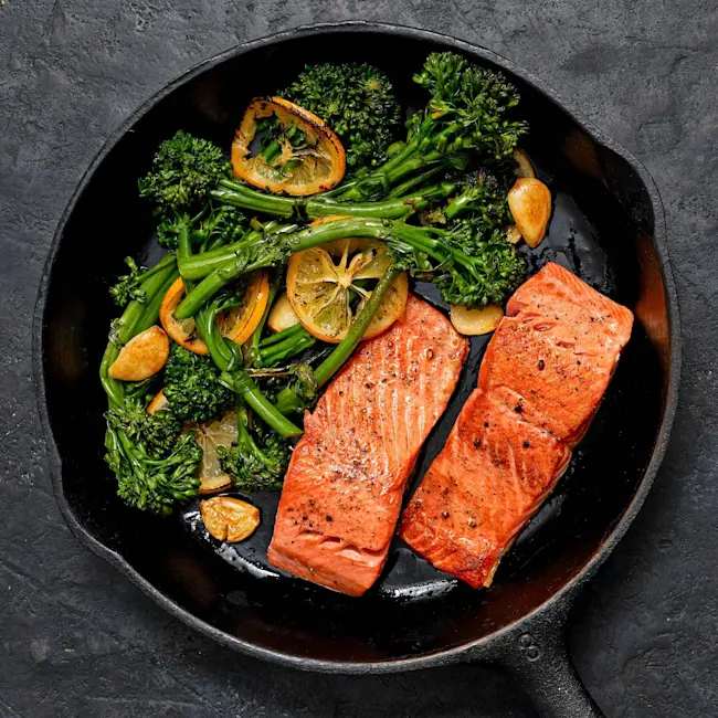 6319 6142 WF PLATED cast iron-skillet salmon Seafood
