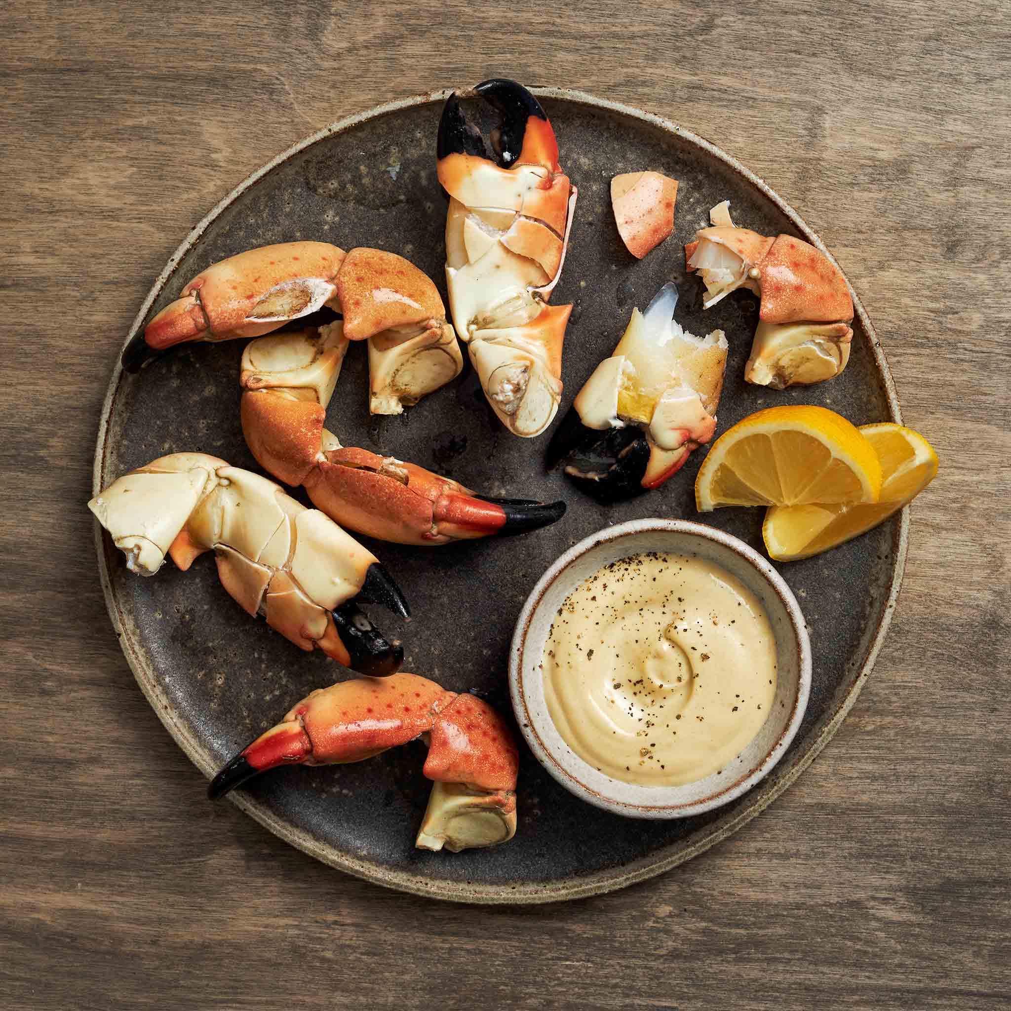 6137 WF PLATED Medium Stone Crabs w Mustard Sauce Seafood