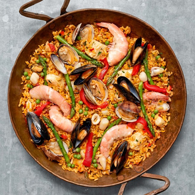 6002 WF PLATED seafood paella Seafood