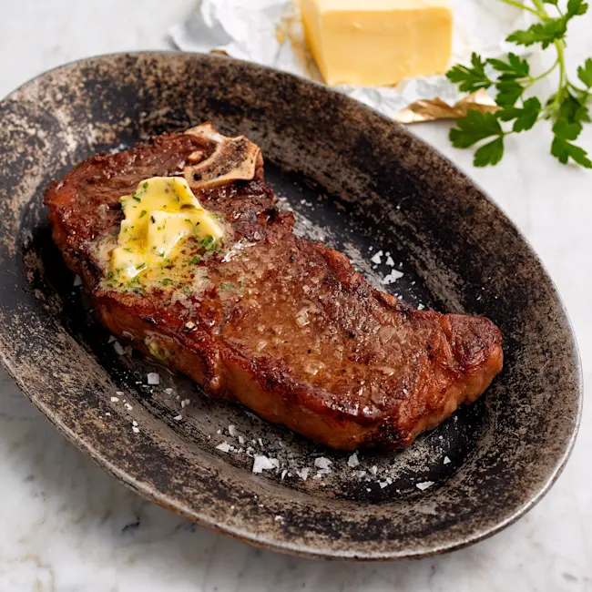 WFC 6216 Beef Steak BINYStriploin Lifestyle