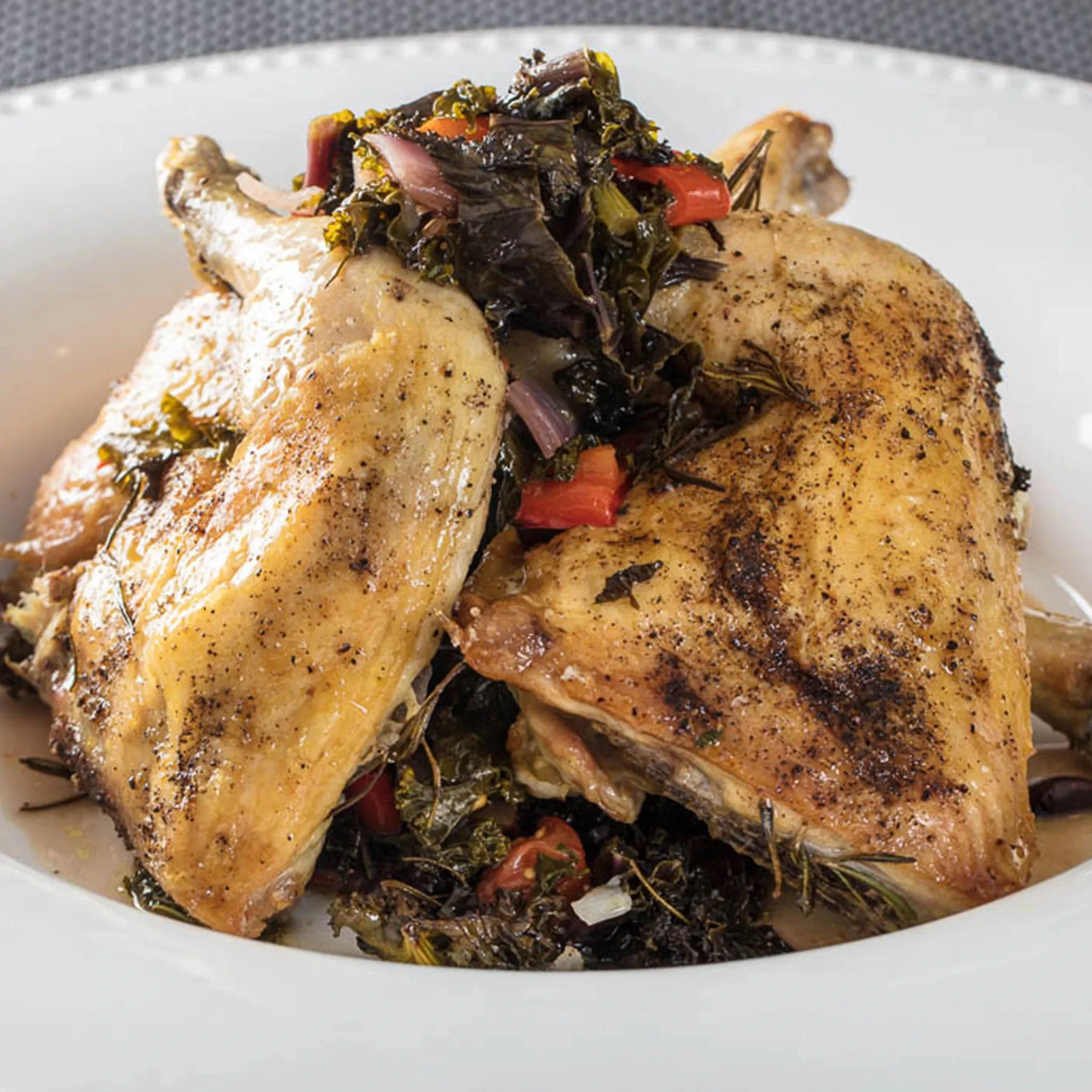 WFC 7058 7116 Chicken LegQuarters BISkinOn Lifestyle 1x1