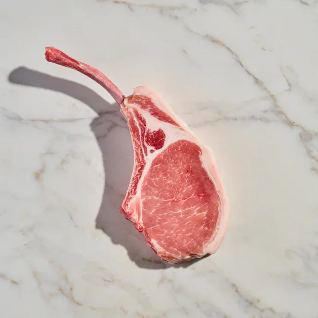 3428 RAW Pork Tomahawk Berkshire P12
