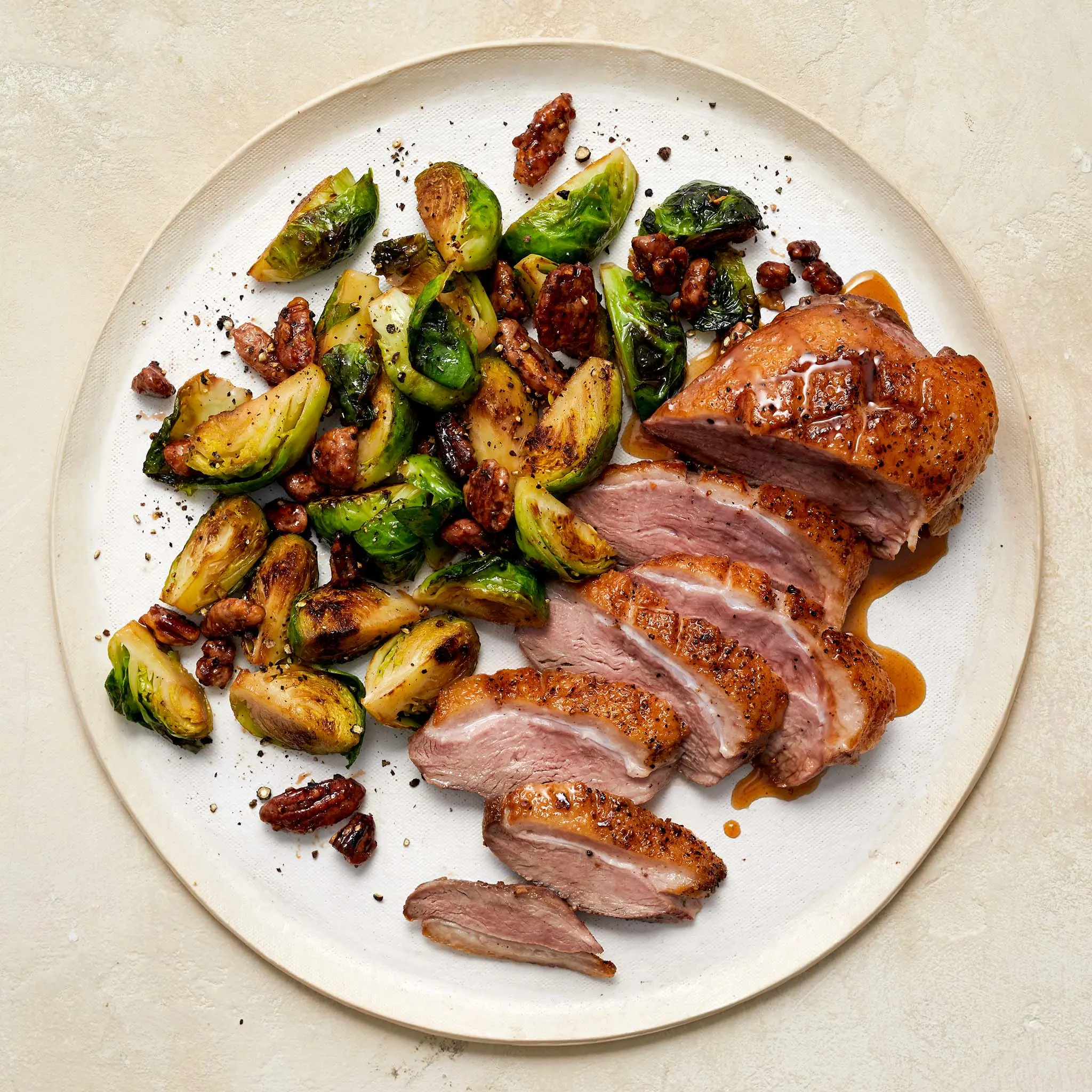 WFC 8212 NB Duck Breast Lifestyle 1x1