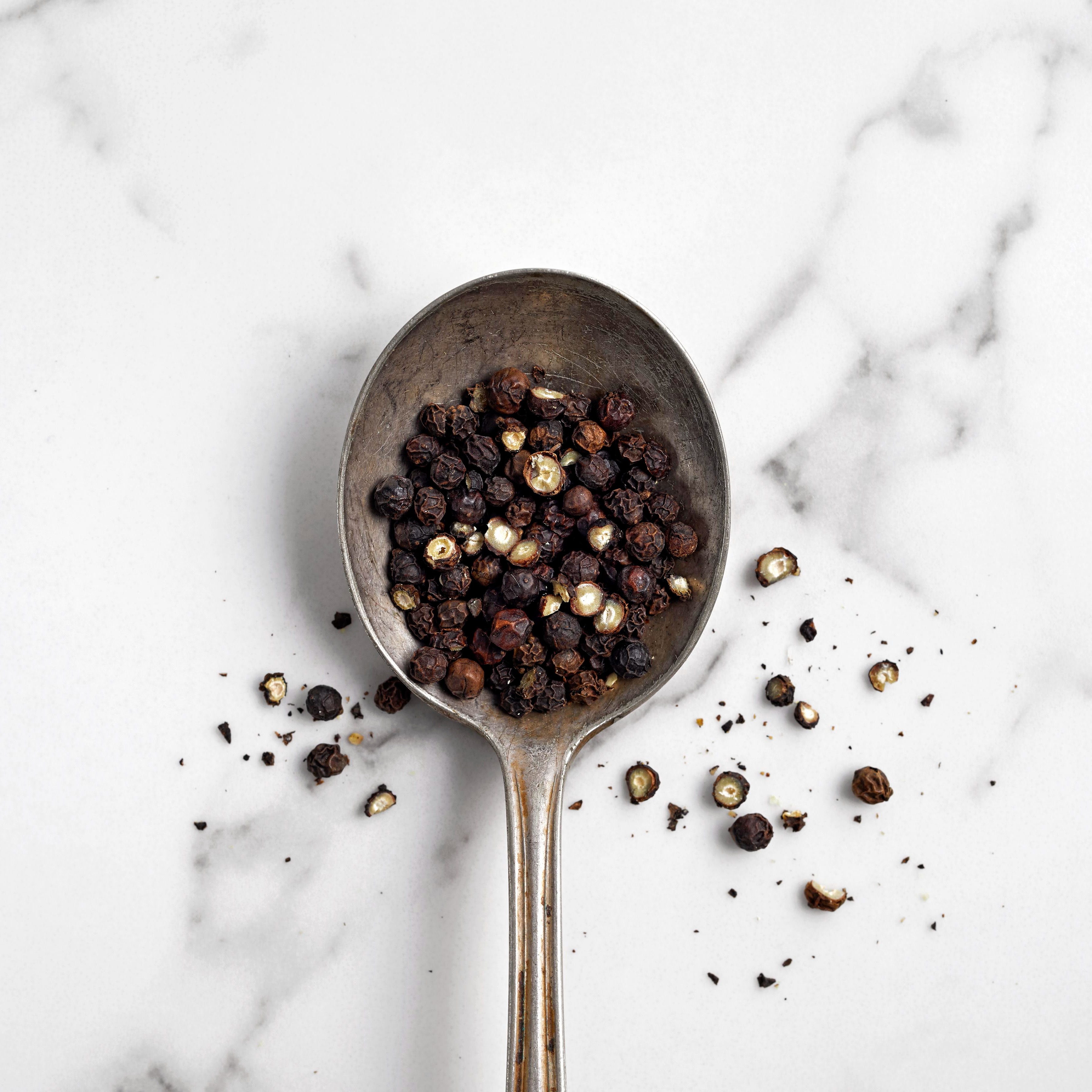 7066 WF Raw Black Peppercorns Spices & Dry Goods