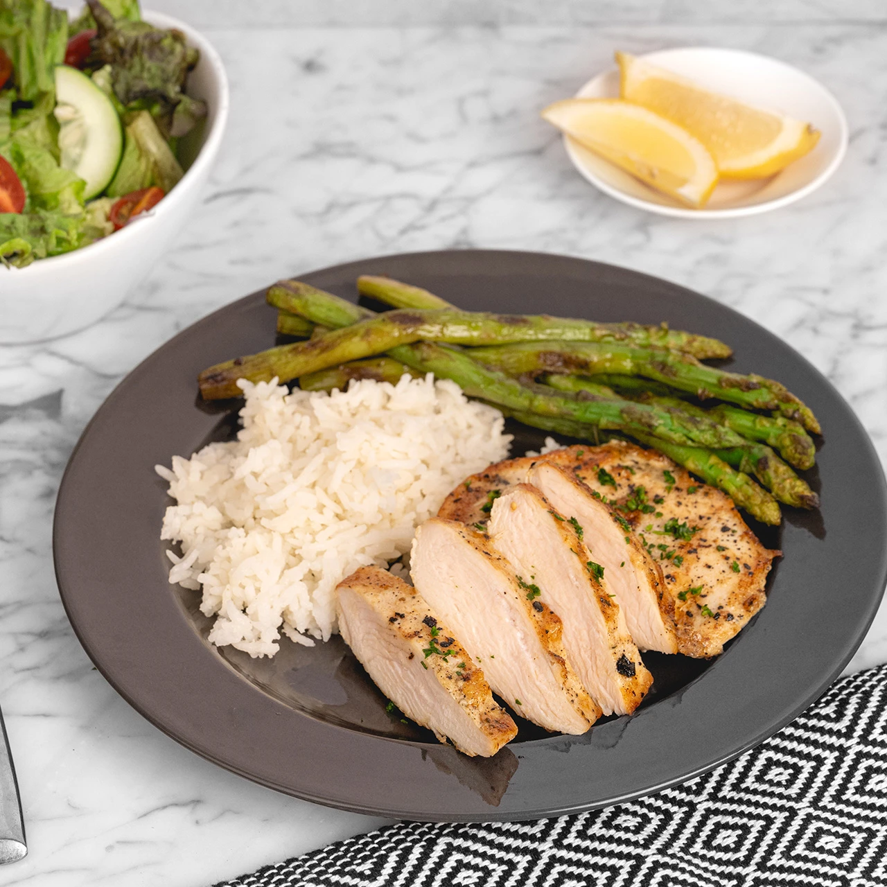 81825_WFMex_Lifestyle_FILETES DE PECHUGA FINAS HIERBAS_Aves