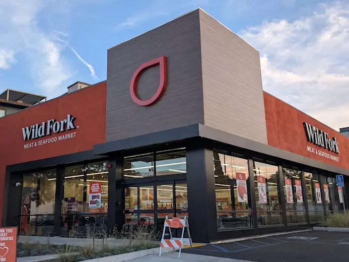 Store 9054 - Encino - Storefront Photo