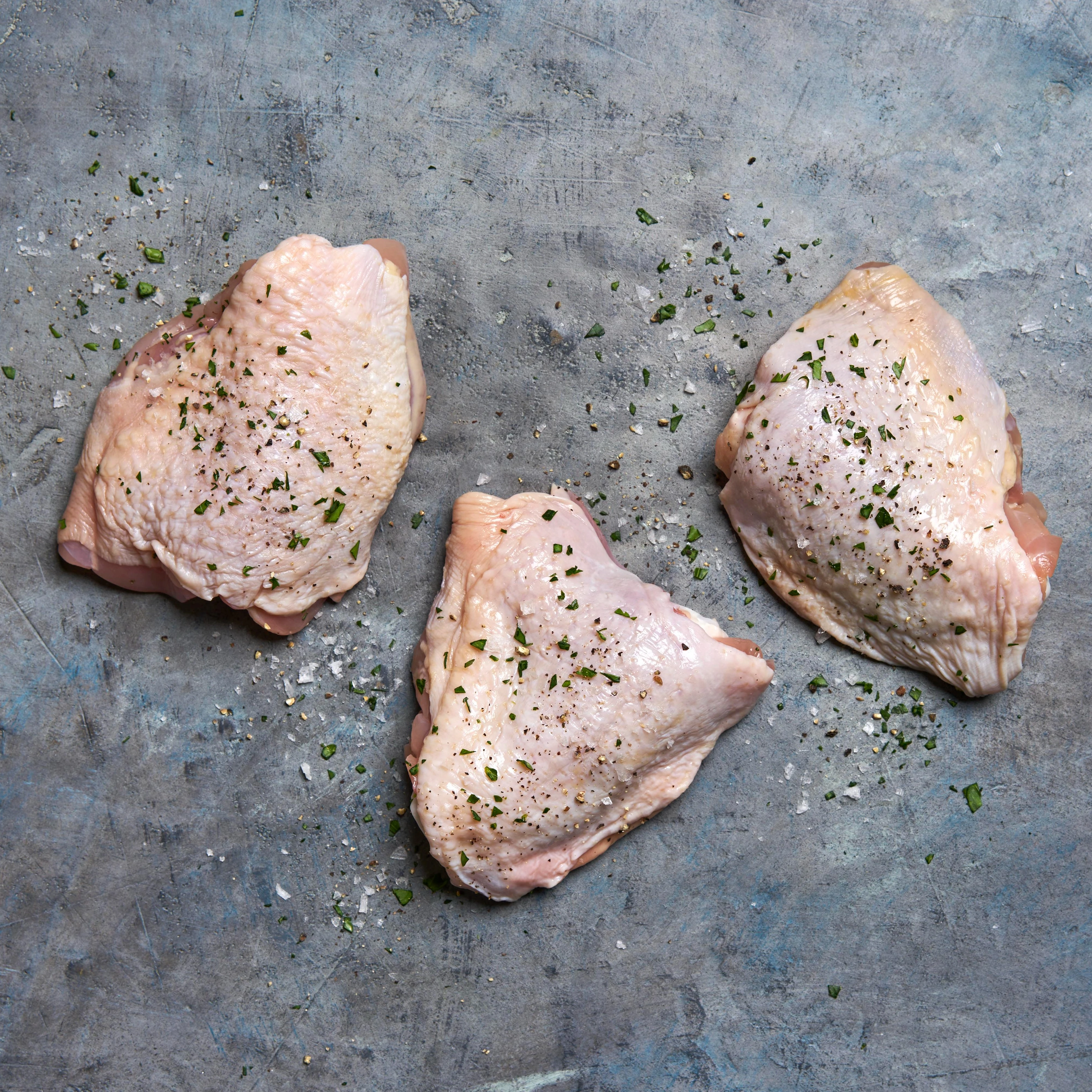 4605 RAW Pasture Raised Bone-In Chicken Thighs