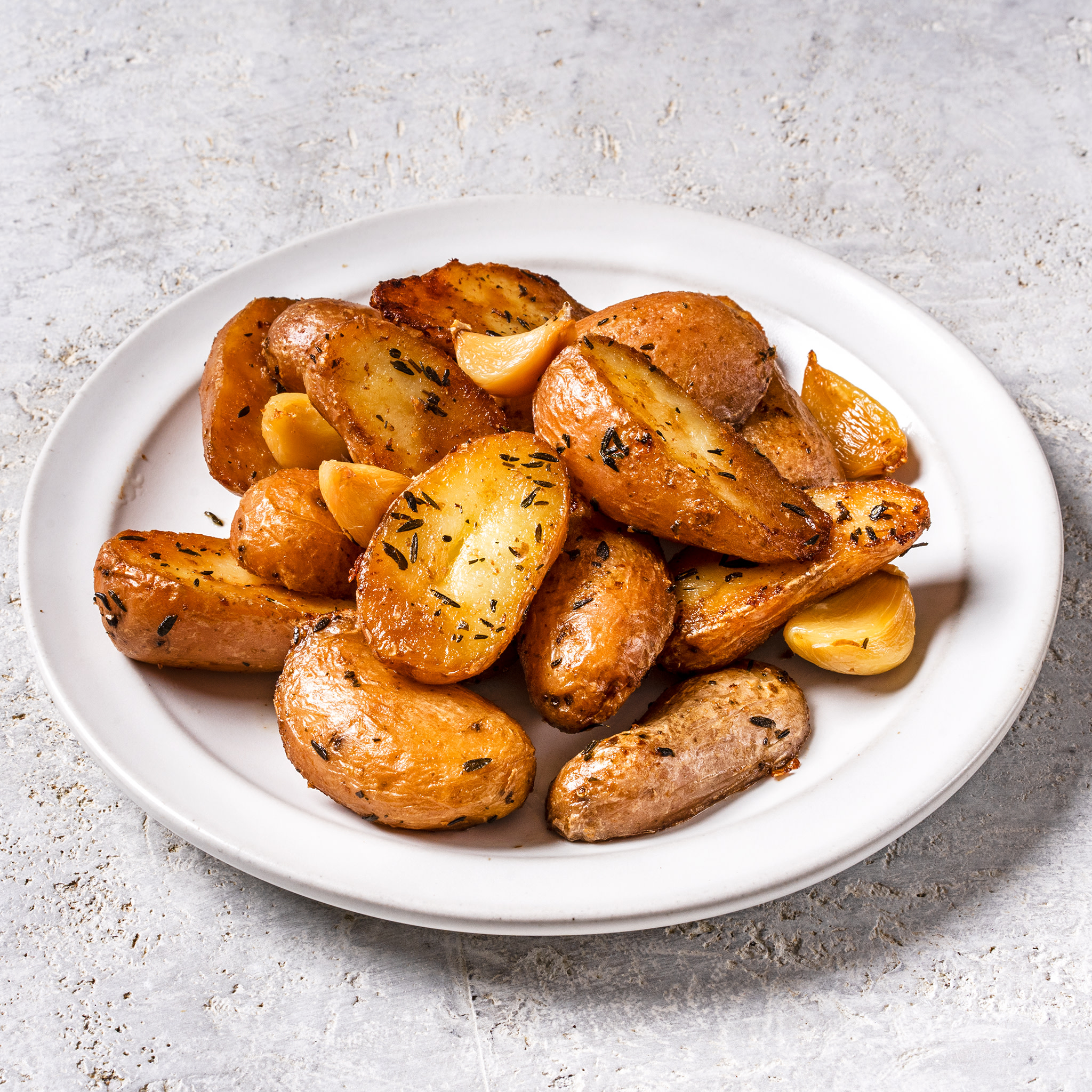 7302 PLATED Rotisserie Potatoes with Garlic and Herbs