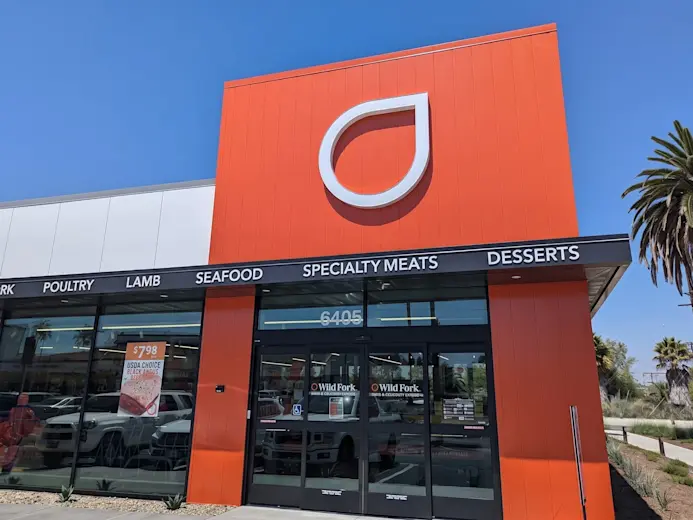 Store 9057 - Long Beach - Storefront Photo