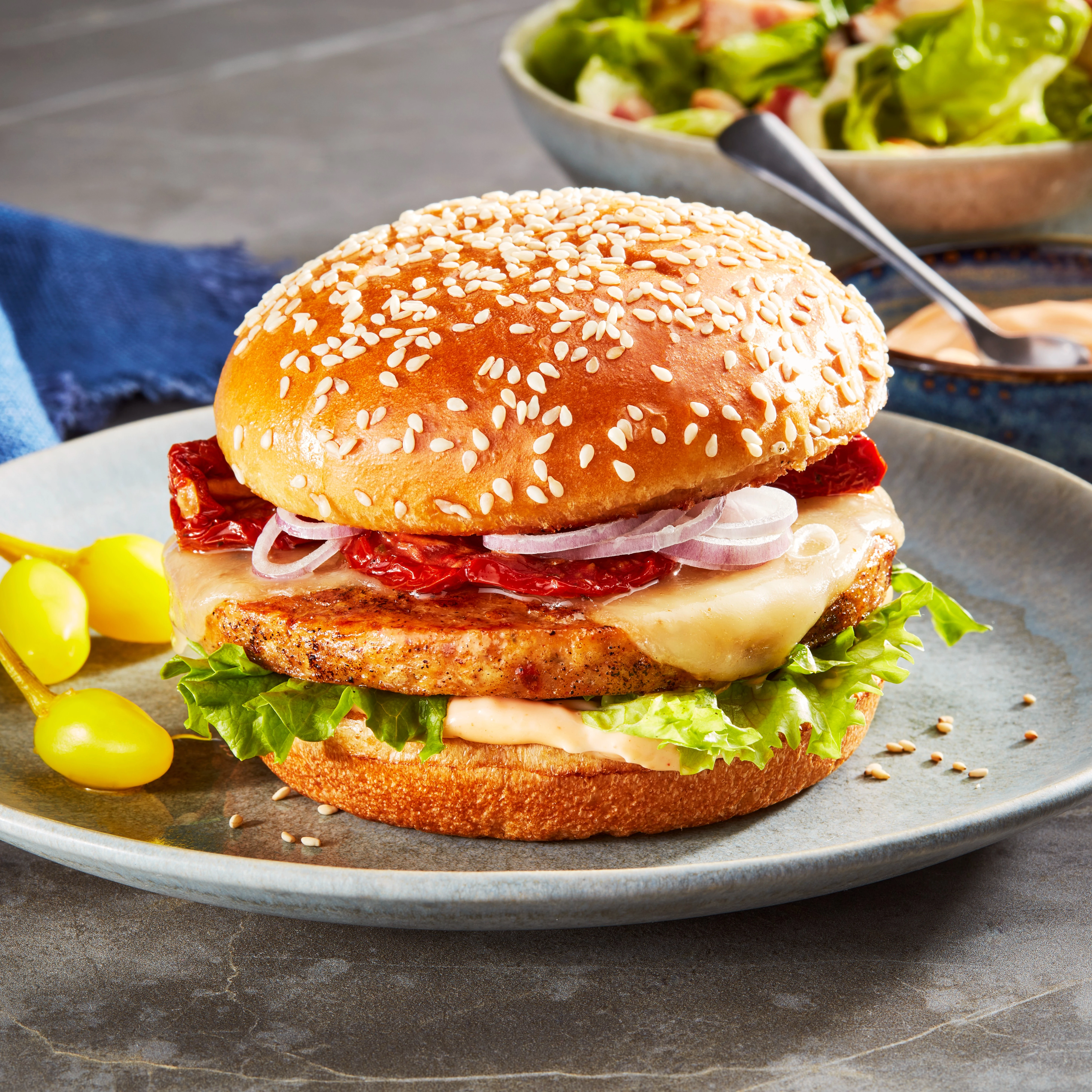 WFC 9084 Grinds Burgers SpicyChicken Lifestyle