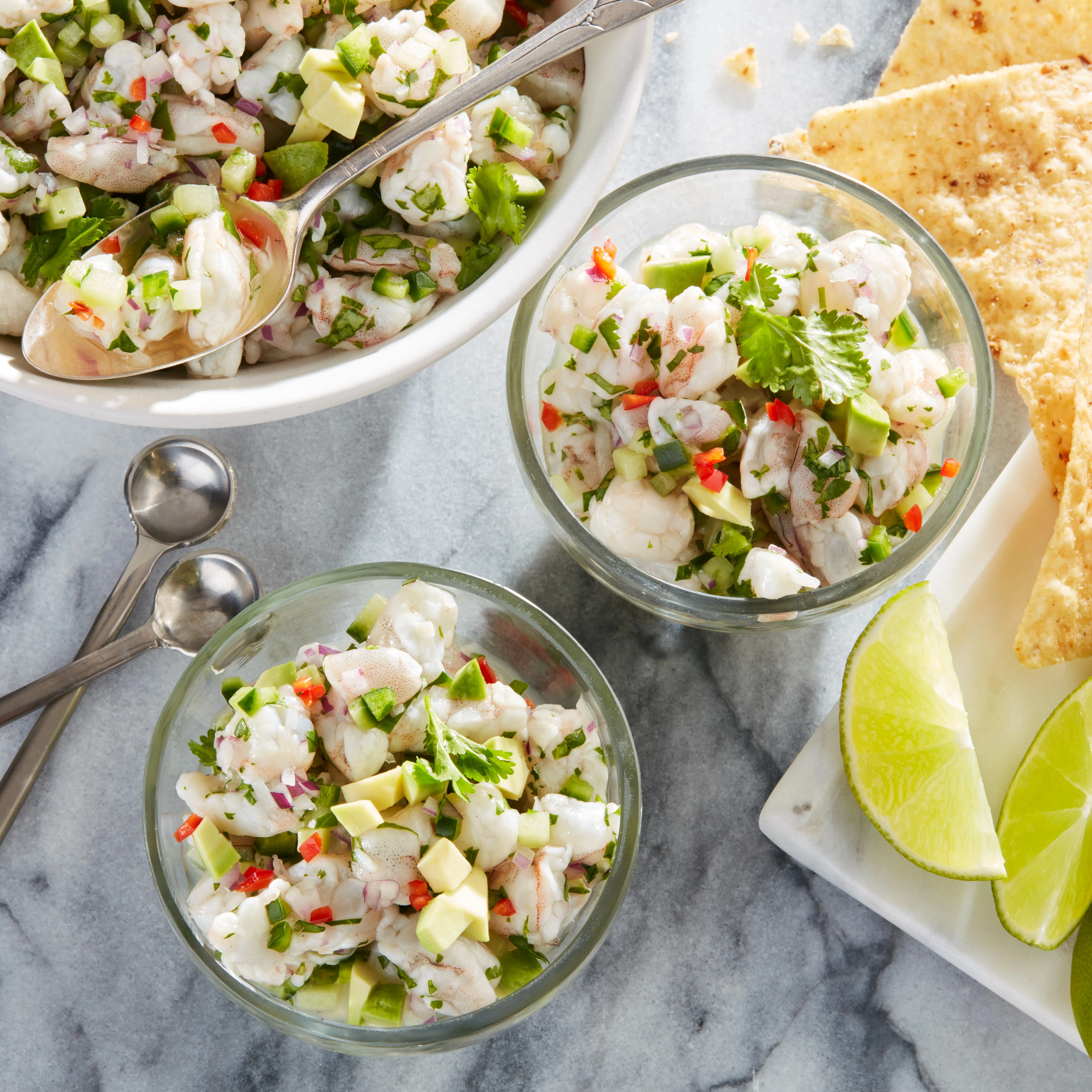 WFC 5114 Seafood Shrimp WhiteLarge31-40 Lifestyle