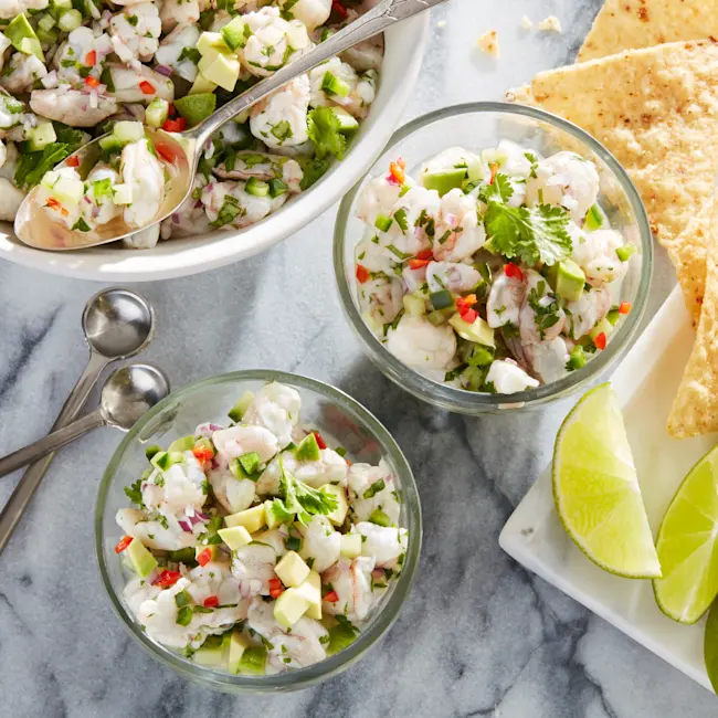 WFC 5114 Seafood Shrimp WhiteLarge31-40 Lifestyle