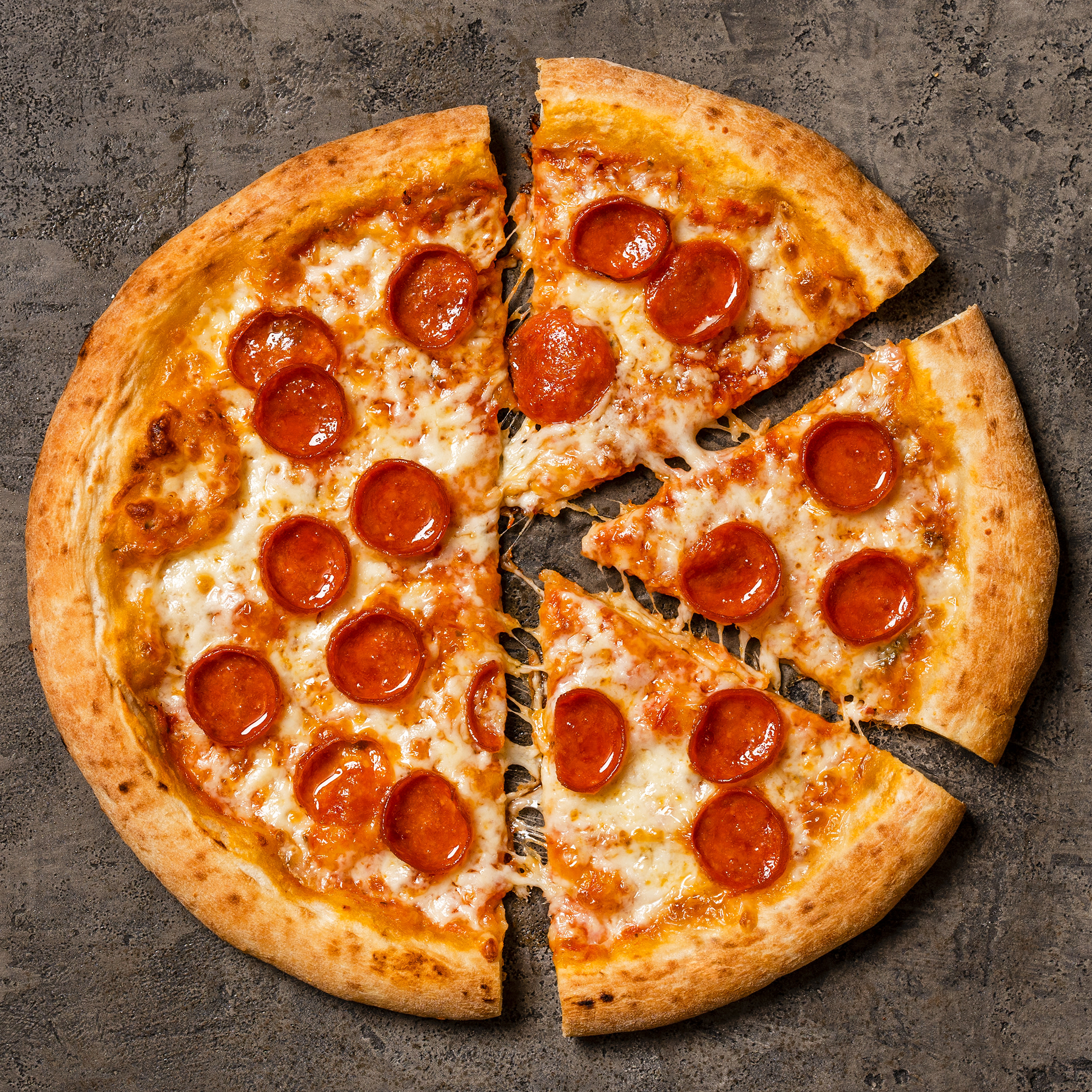 8246 RAW Pepperoni Pizza