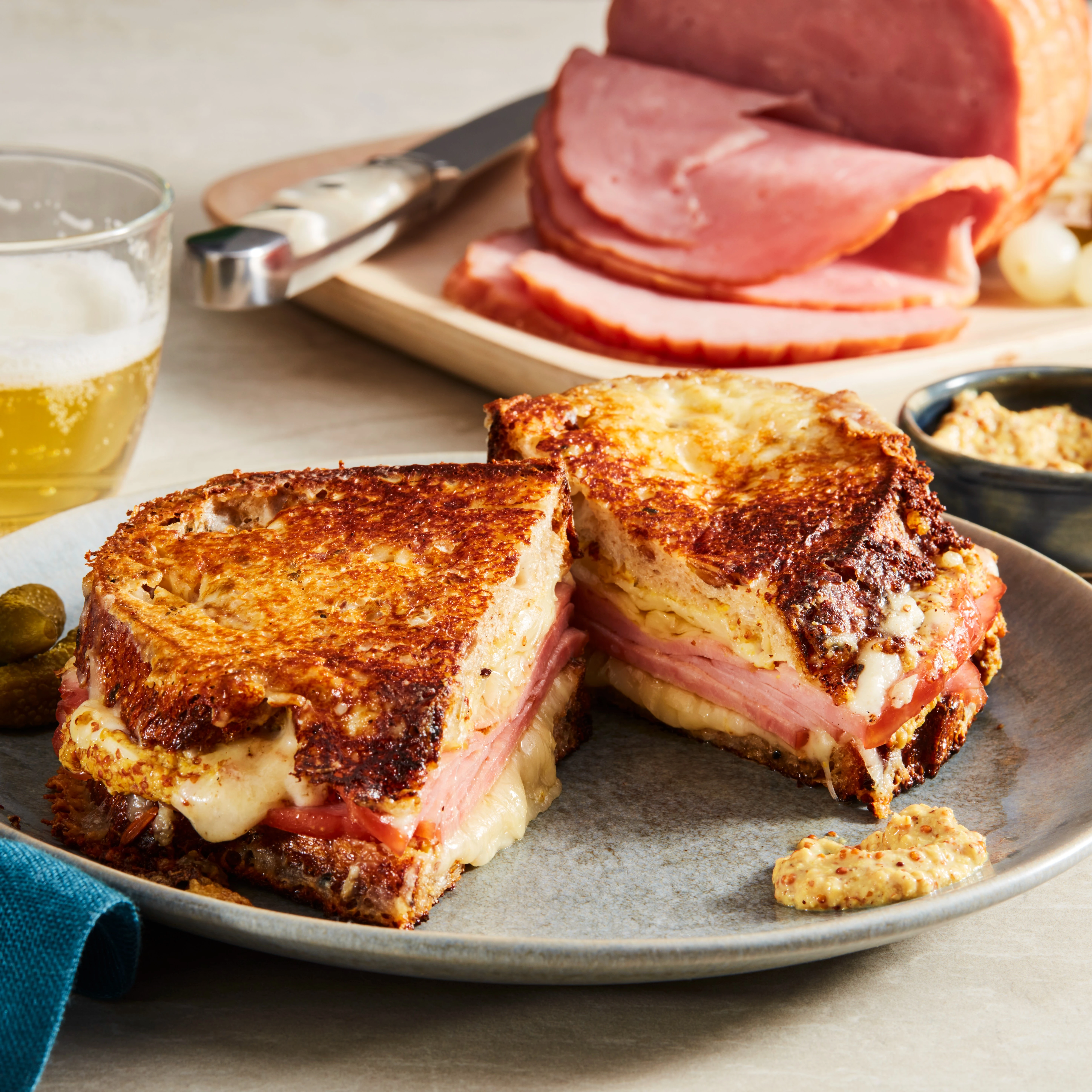 WFC 6952 Pork Black Forest Ham LS