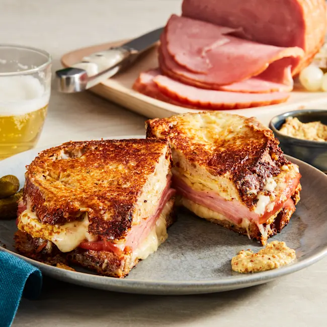 WFC 6952 Pork Black Forest Ham LS