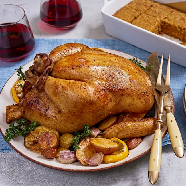 WFC 7055 7114 Chicken Whole Lifestyle 1x1