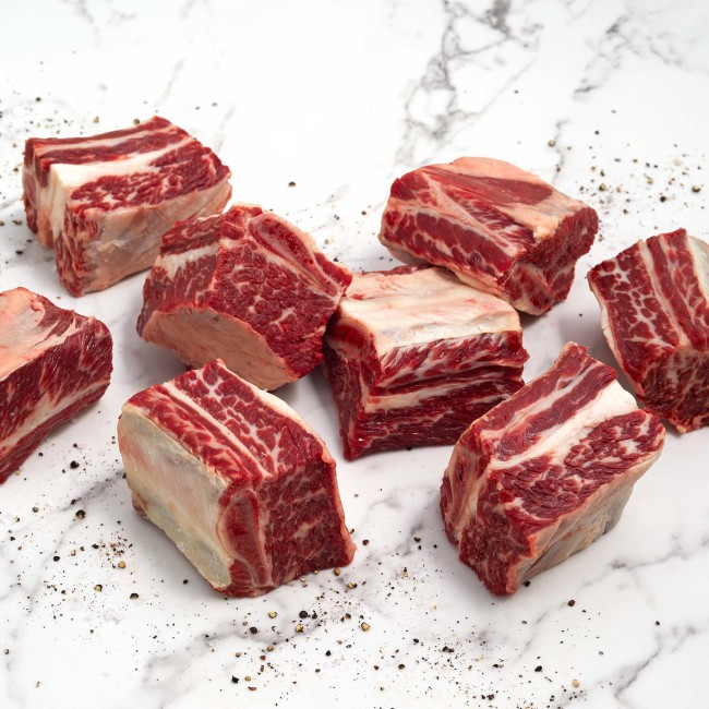 1143 WF Raw USDA Choice Bone-In Beef Chuck Short Ribs English Style Beef
