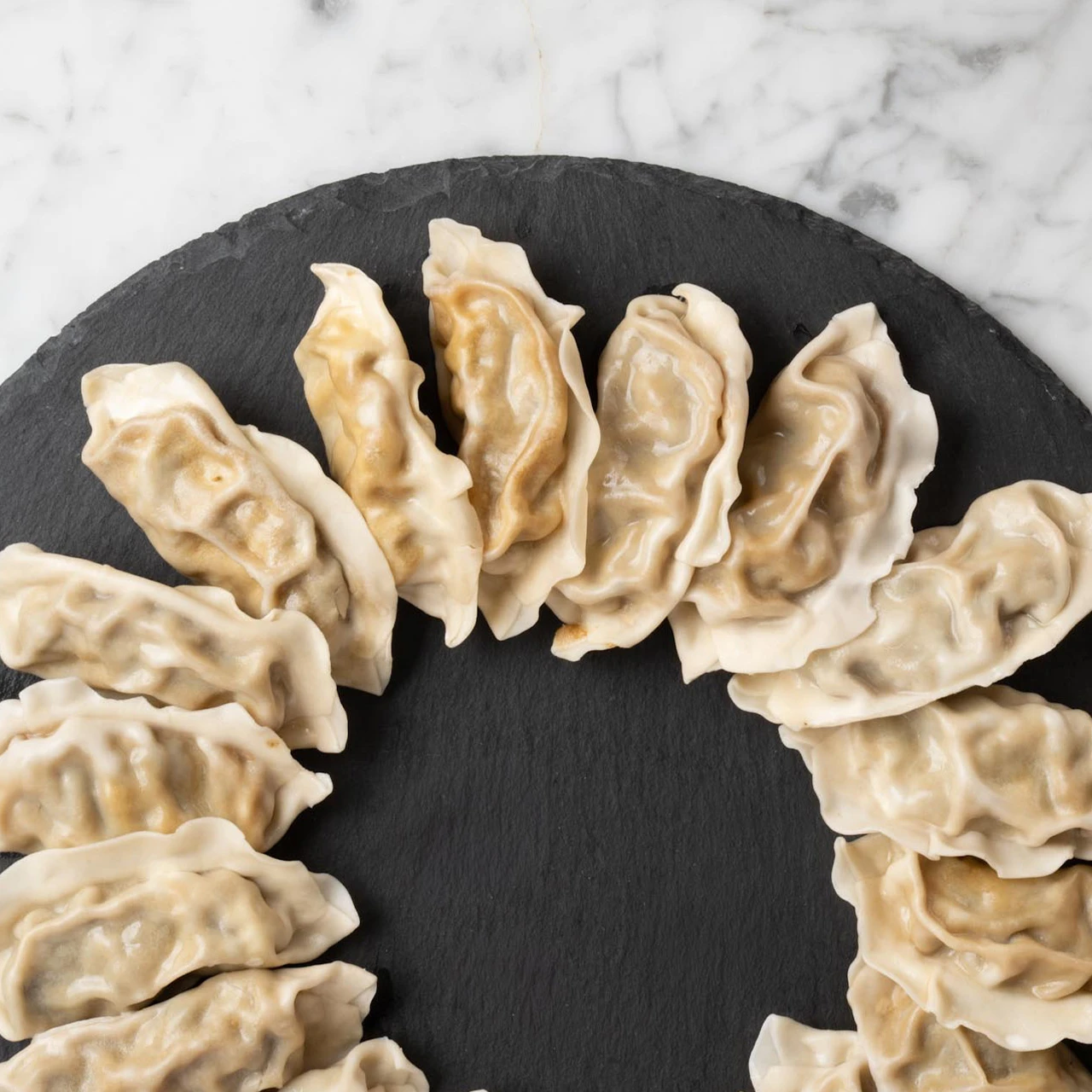 82349 WFMex Raw GYOZA DE CAMARON SR YOSHII 500g Platillos Asiáticos