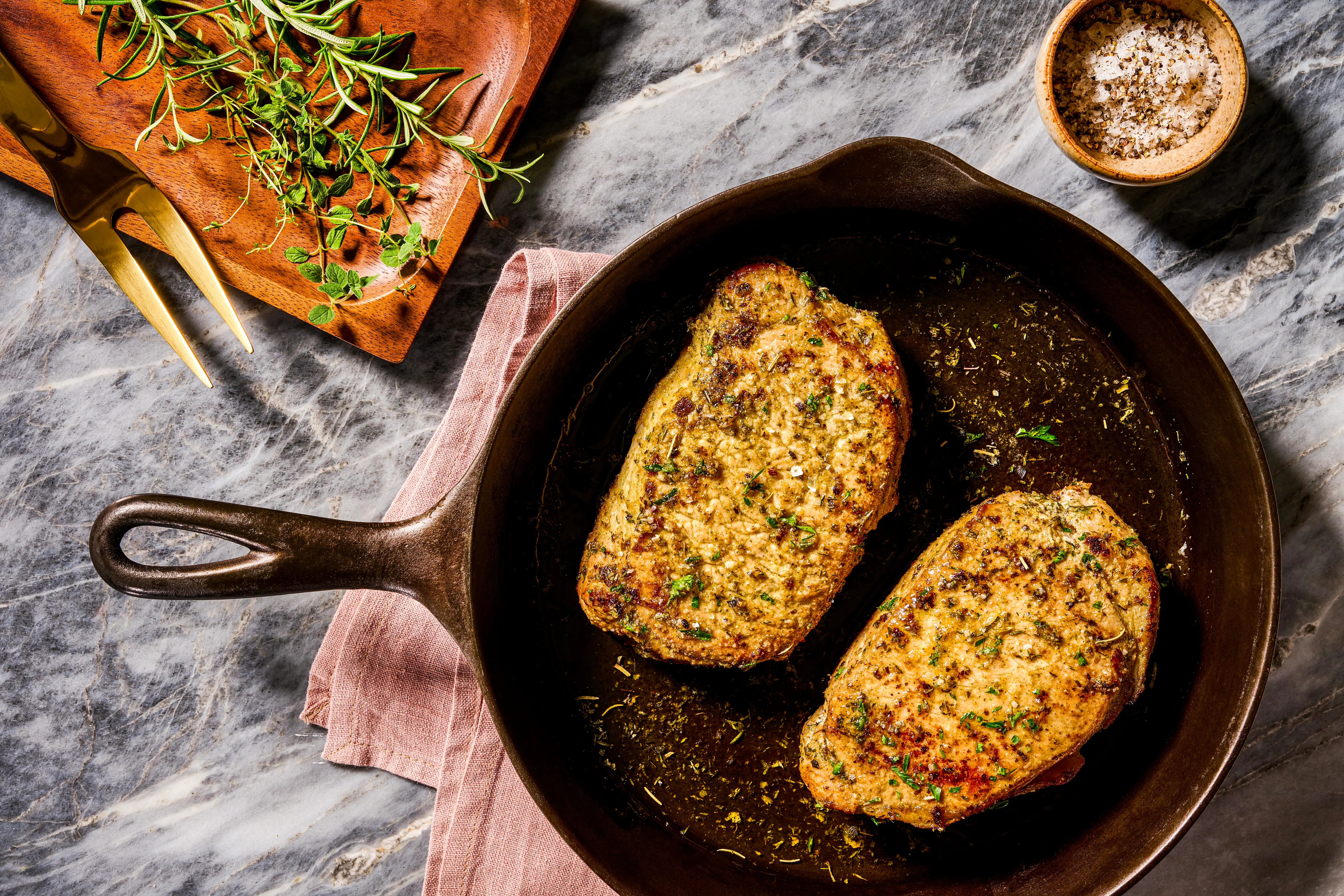 3612 3586 Pork BNLS NY Chop Garlic Herb Cooked