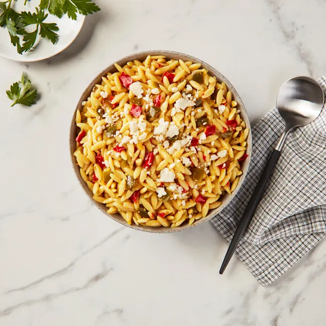 WFC 3323 ValueAdd GreekOrzoWLemonFeta Lifestyle