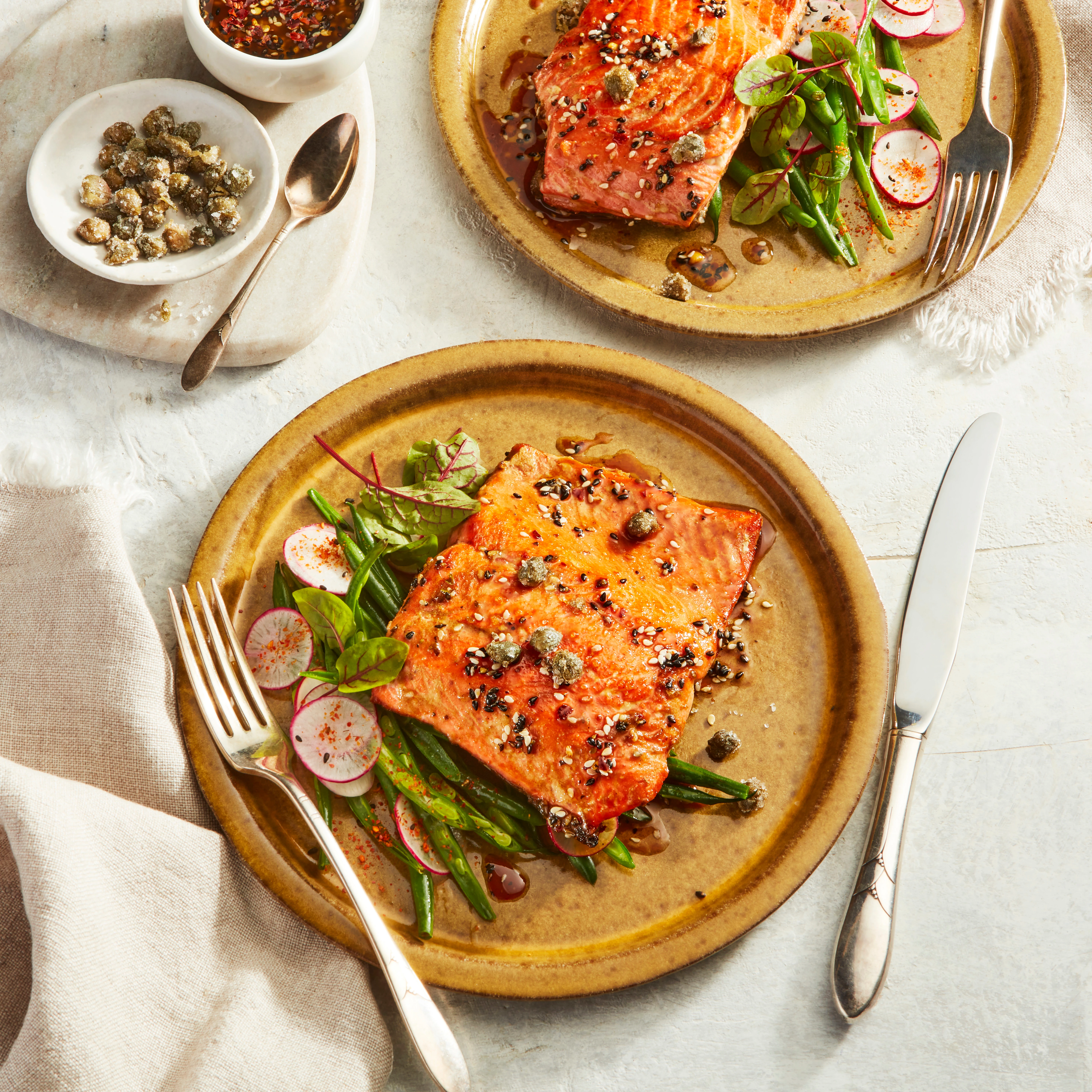 WFC 5022 5235 Seafood Salmon Sockeye SkinOnFillets Lifestyle 1x1