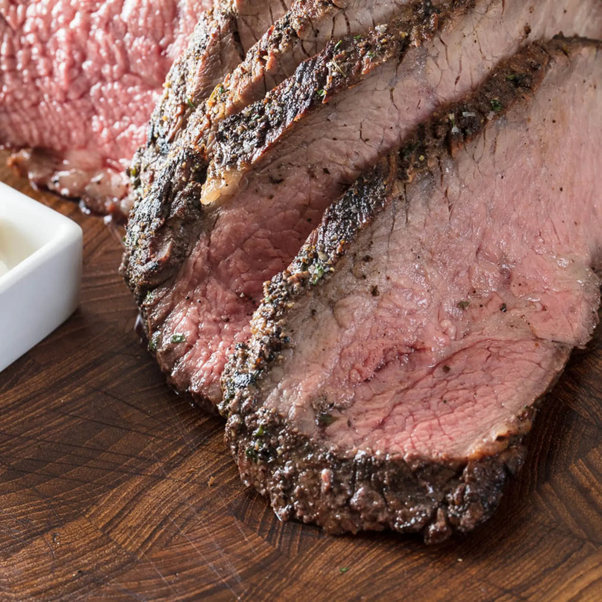 Grilled-Santa-Maria-Tri-Tip-with-Horseradish 64A0742