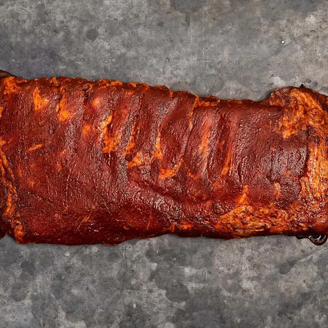 80458-costillas-de-cerdo-con-salsa-bbq-estilo-memphis