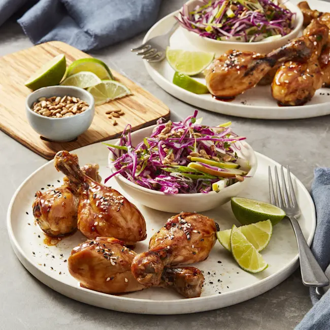 WFC_7015_7085_Chicken_Drumsticks_BISkinlessRWA_Lifestyle_1x1.webp
