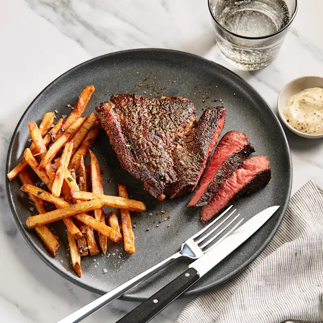 WFC 6207 Beef Steak CrossRib Lifestyle