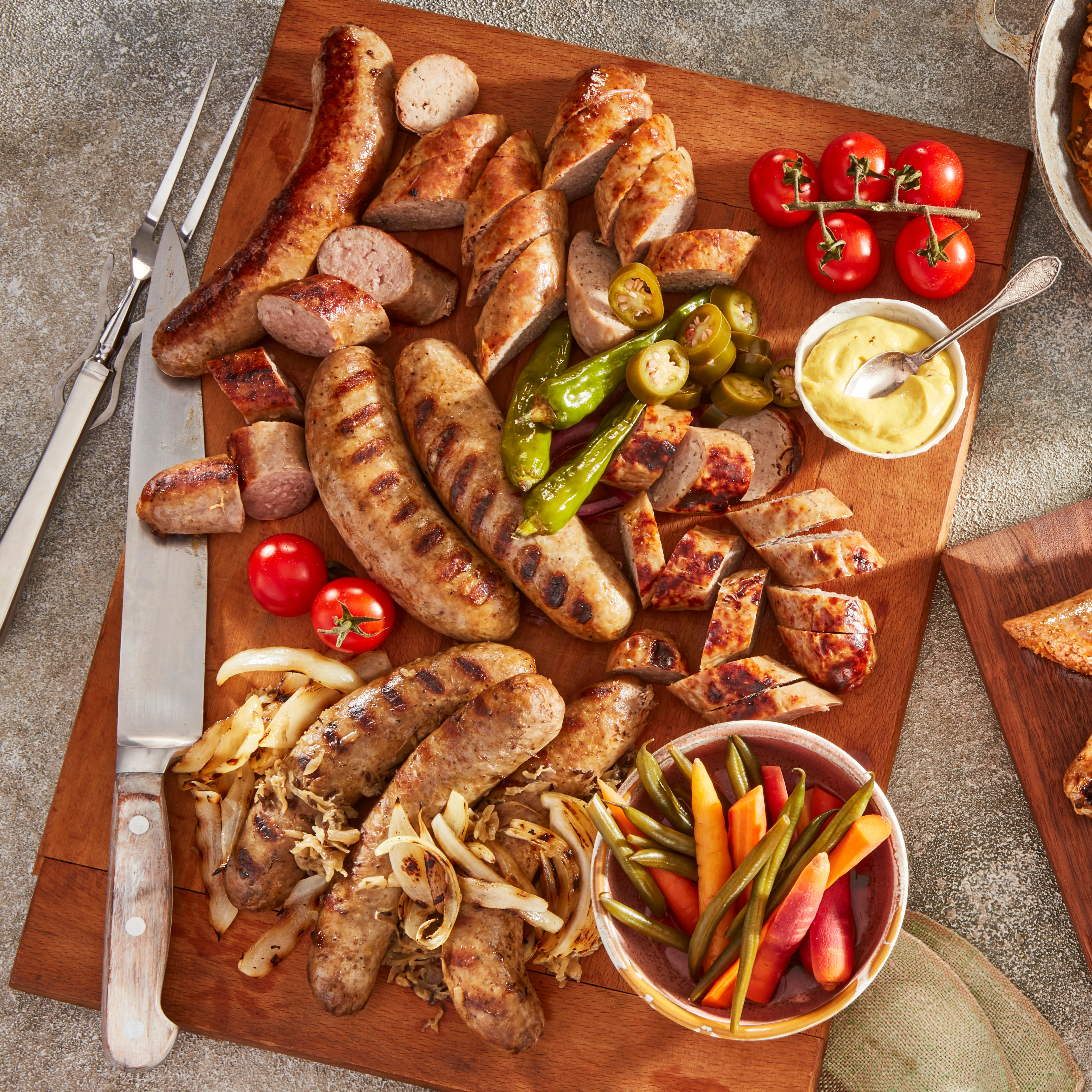 WFC Grinds Family Sausages Lifestyle1 1x1