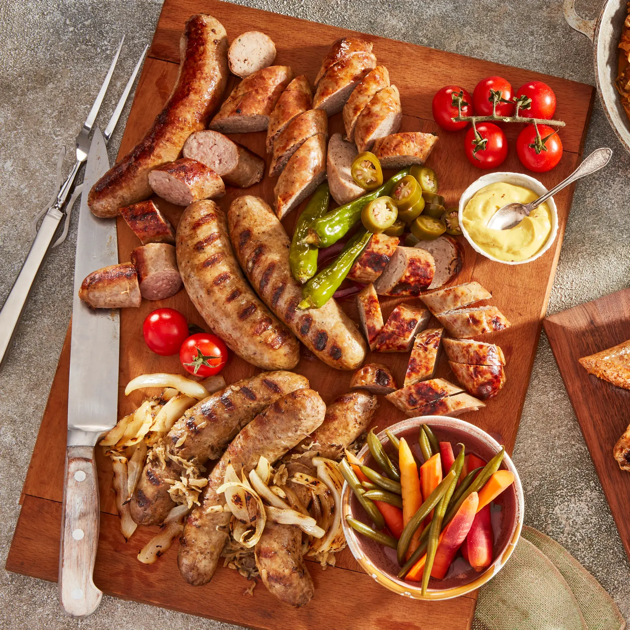 WFC Grinds Family Sausages Lifestyle1 1x1