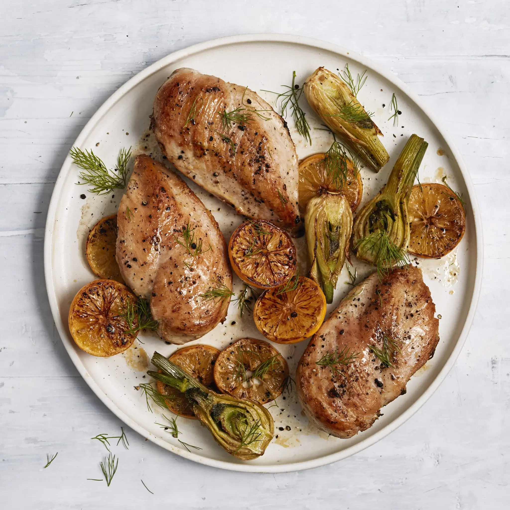 WFC_7005_7068_Chicken_Breast_BonelessSkinless_Organic_Lifestyle.webp