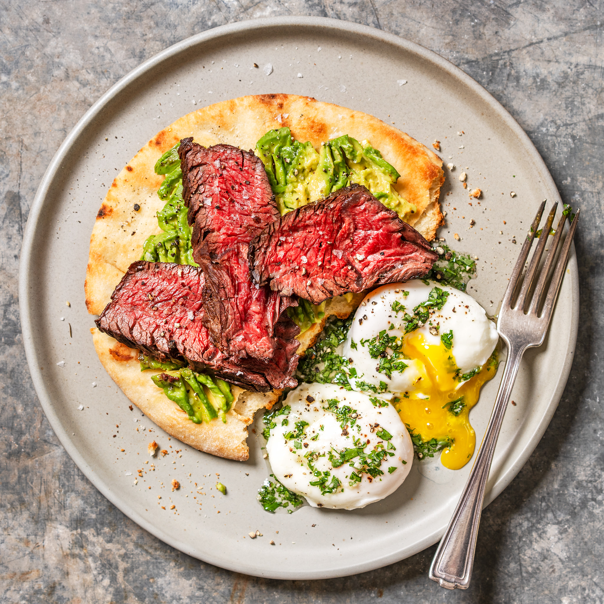 Hanger Steak with Poached Eggs and Salsa Verde 