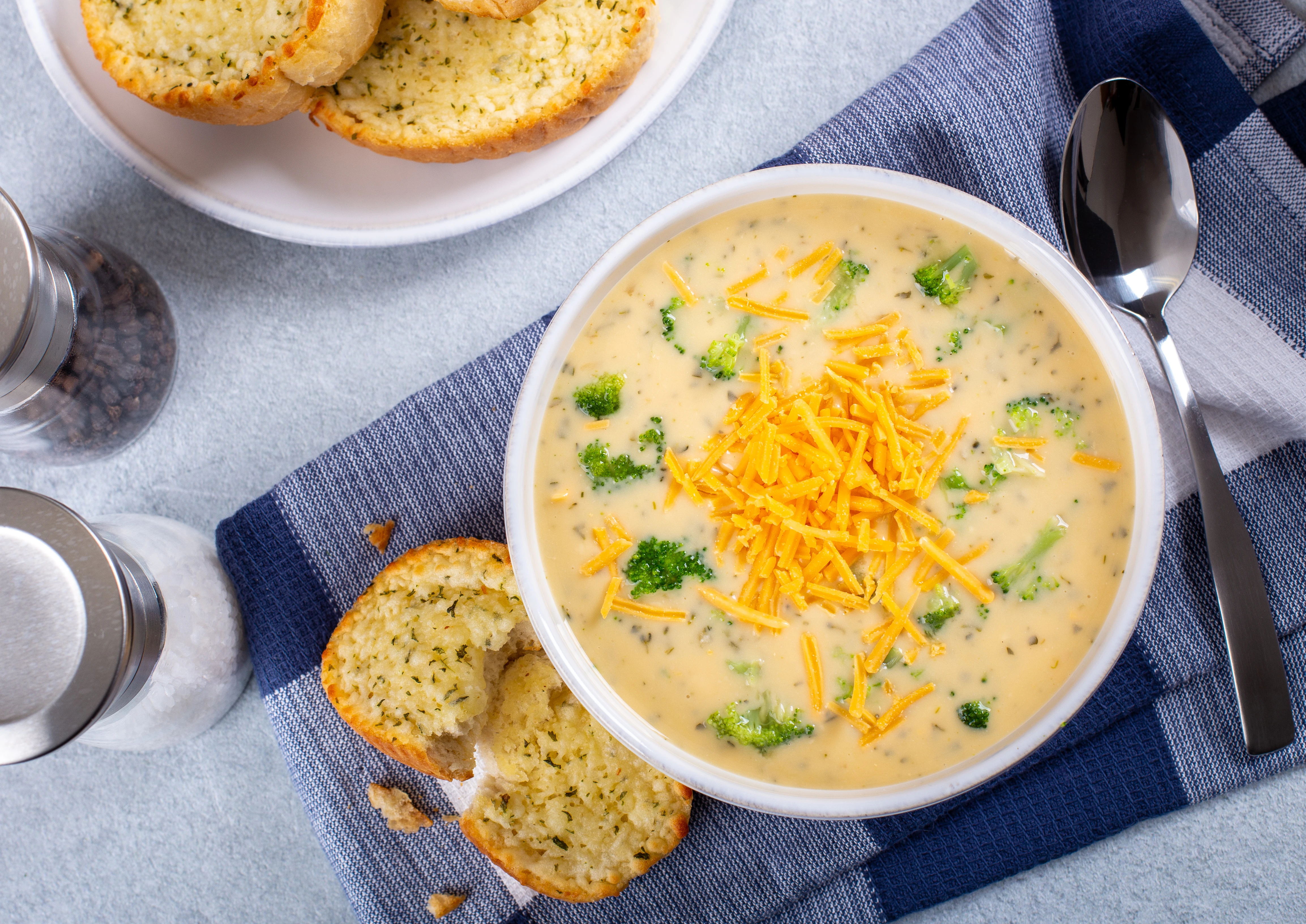Soup, Broccoli Ched Chowder 650mL - LCR