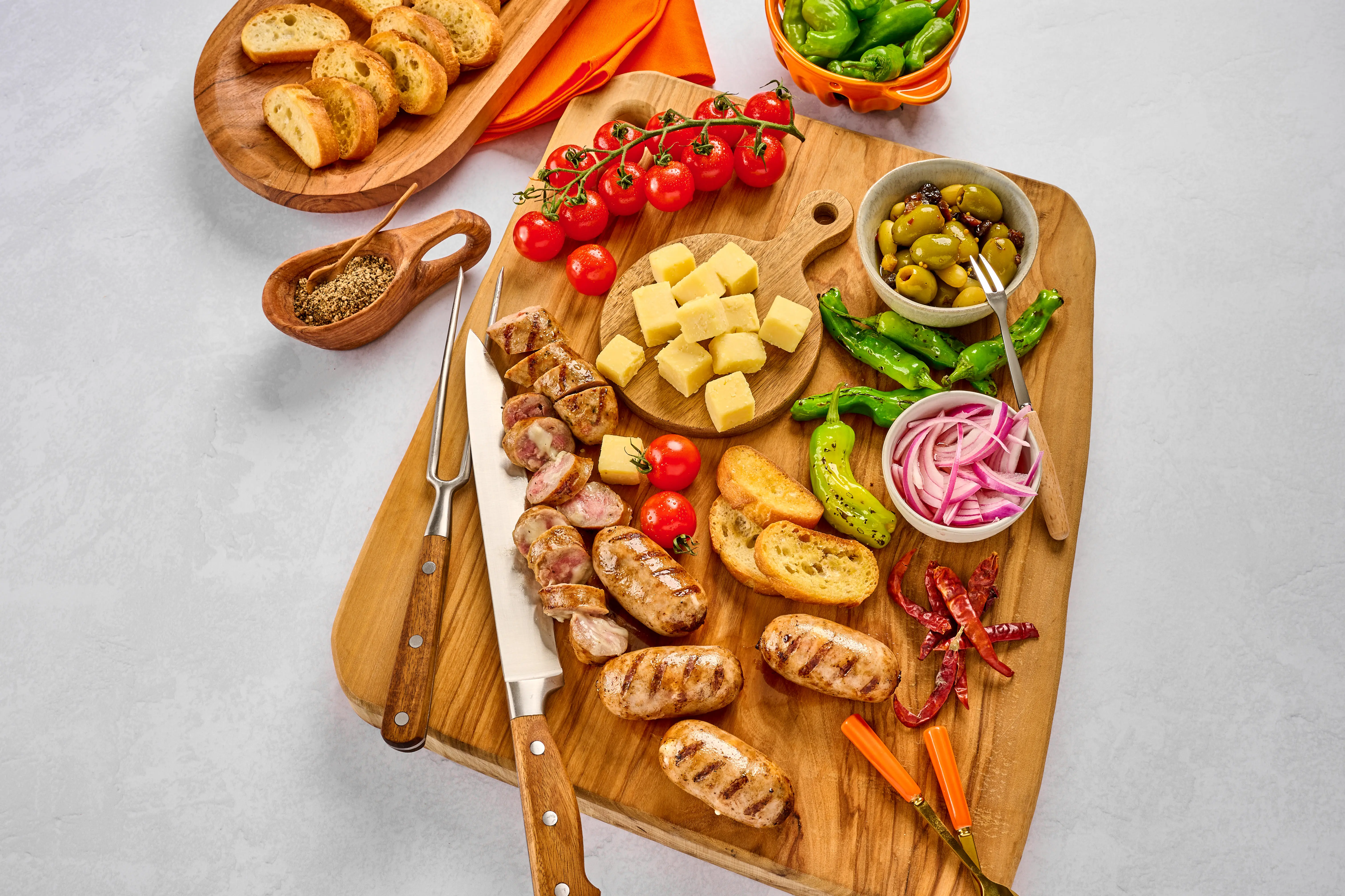 3855 COOKED Bombon Sausages with Cheese - ChoriCheez