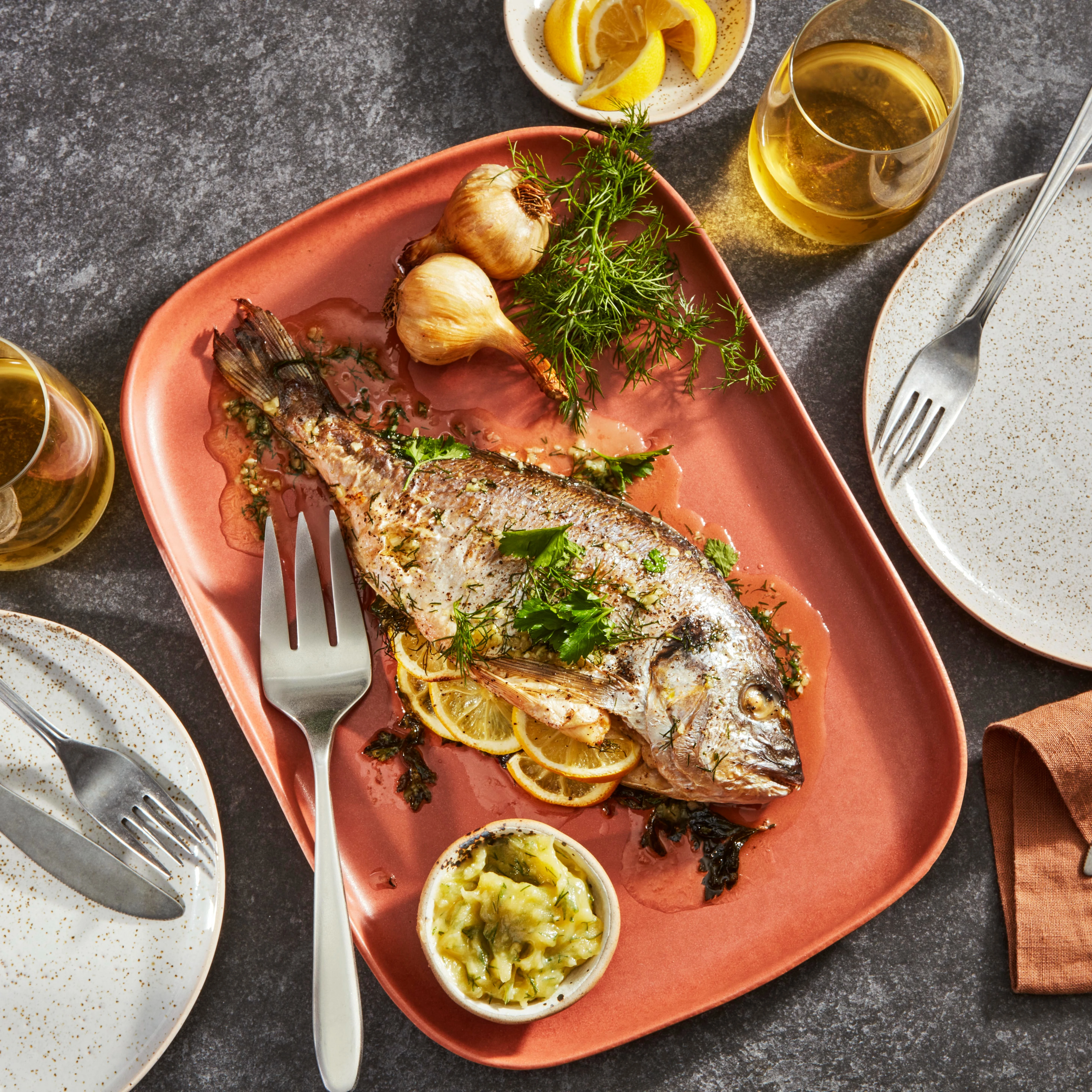 WFC 5059 Seafood SeaBream Whole Lifestyle