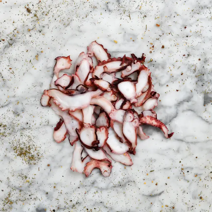 CARPACCIO DE PULPO PRECOCIDO