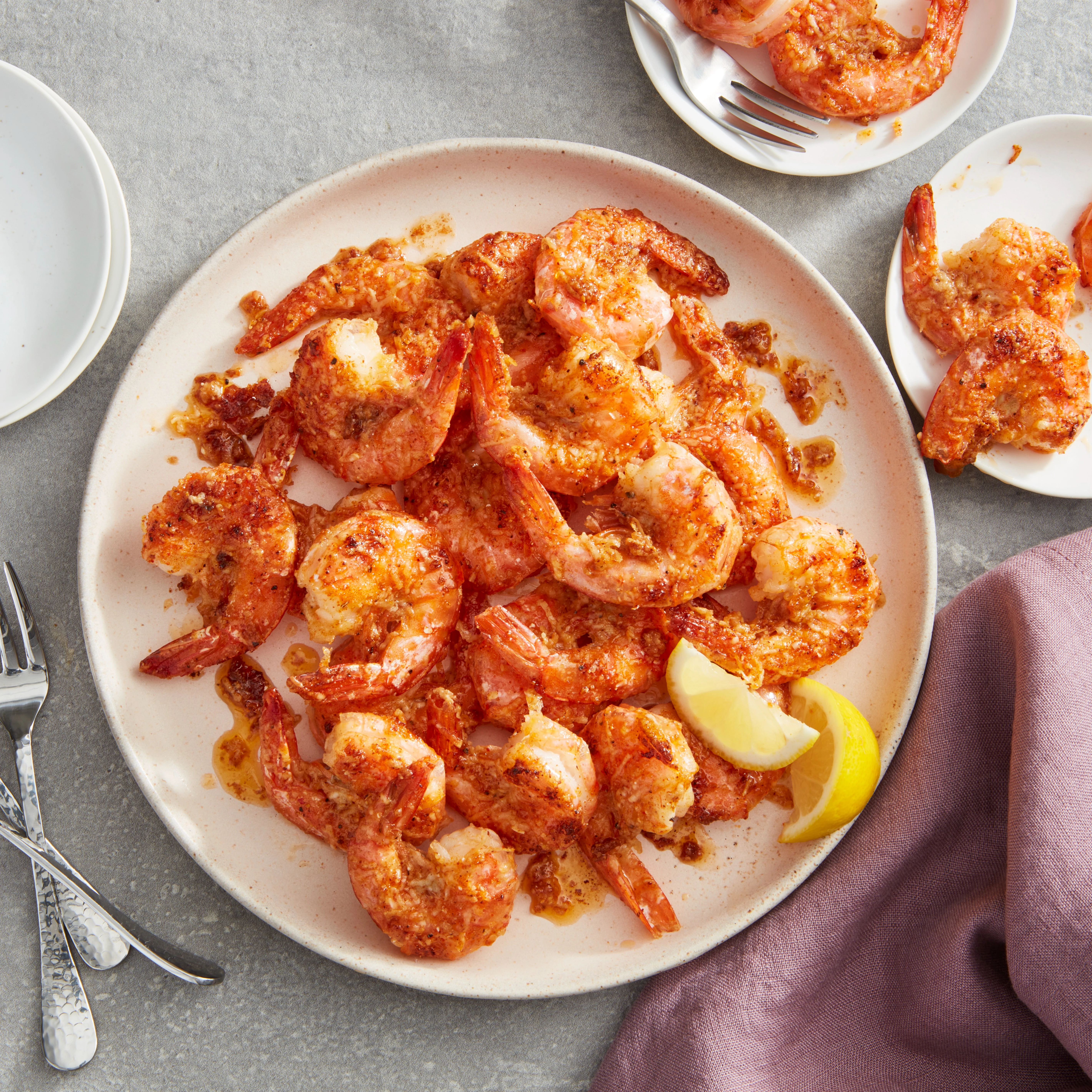 WFC 5119 Seafood Shrimp WhiteLarge31-40 Lifestyle