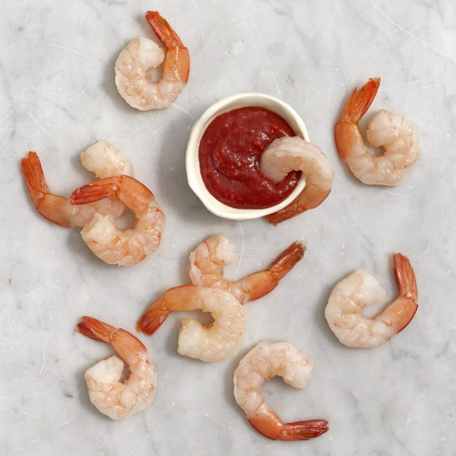 6050 WF Raw Fully Cooked Cocktail Shrimp Ring - Seamazz Seafood
