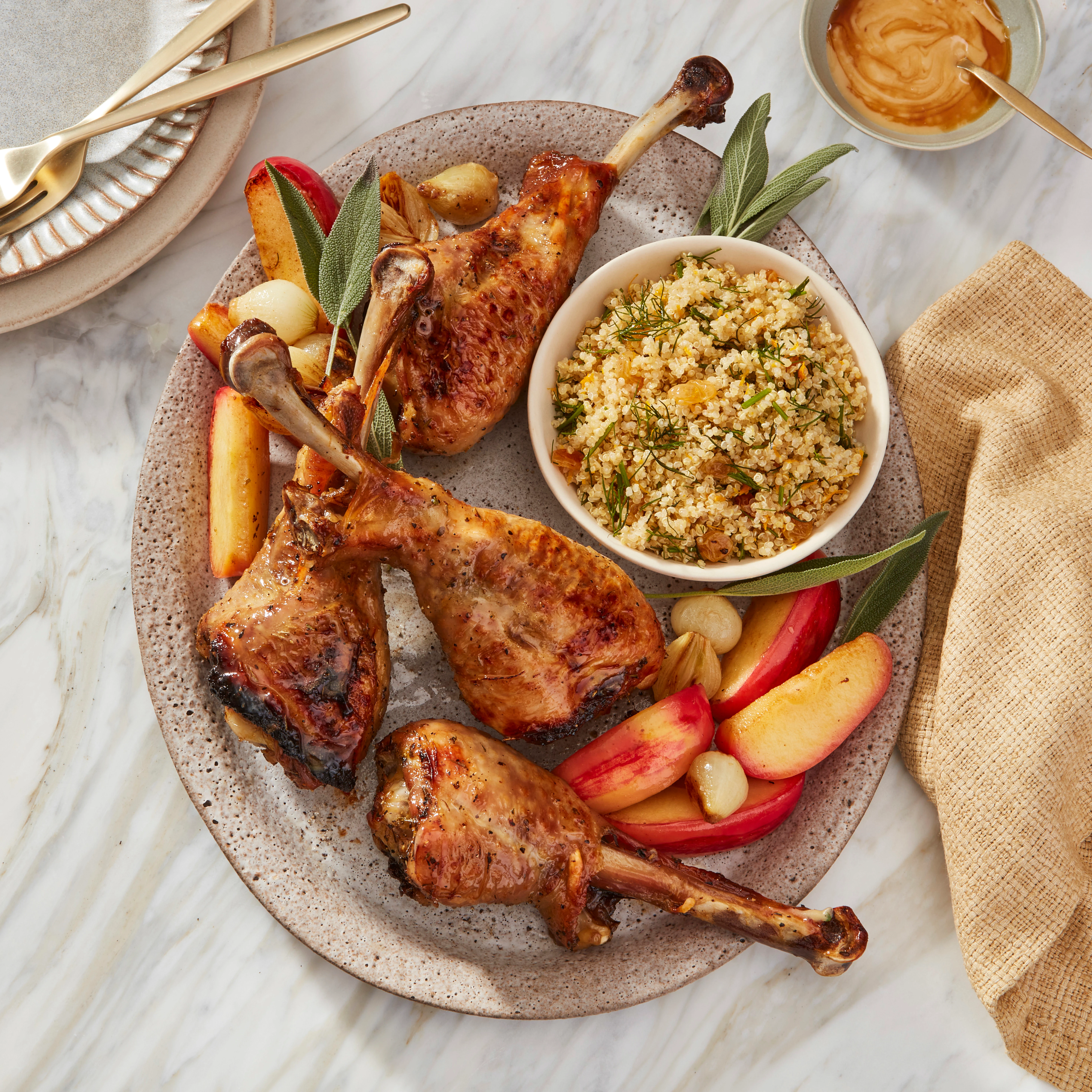 WFC 7606 7605 Turkey Drumsticks BISkinOn Lifestyle 1x1