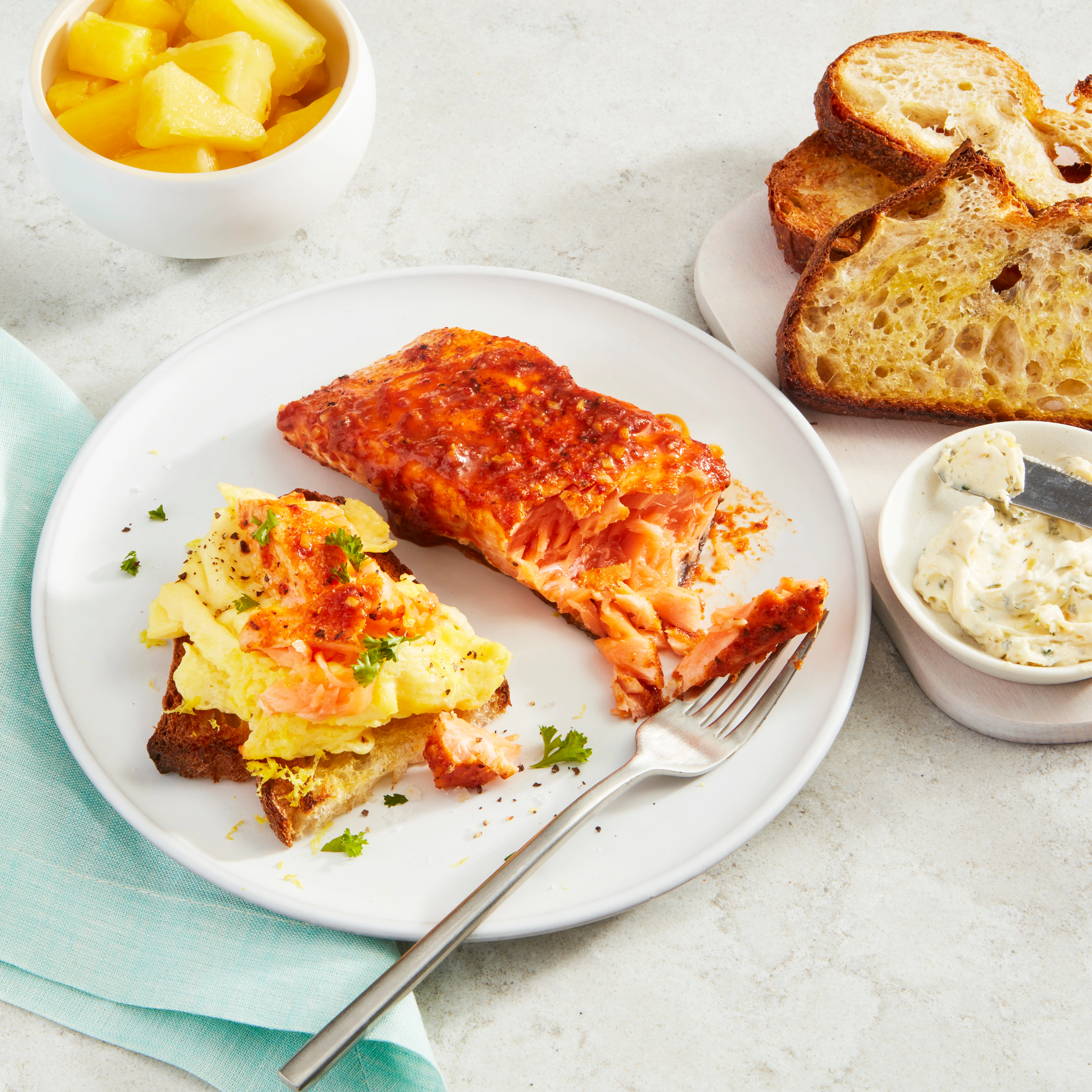 WFC 5024 Seafood SteelheadTrout Lifestyle 1x1