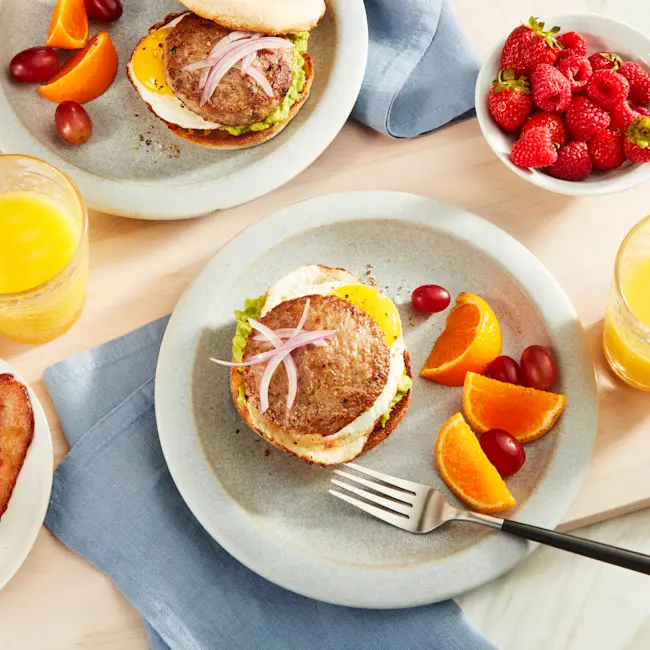 WFC 9065 Grinds Sausage PorkPatties Lifestyle 1x1