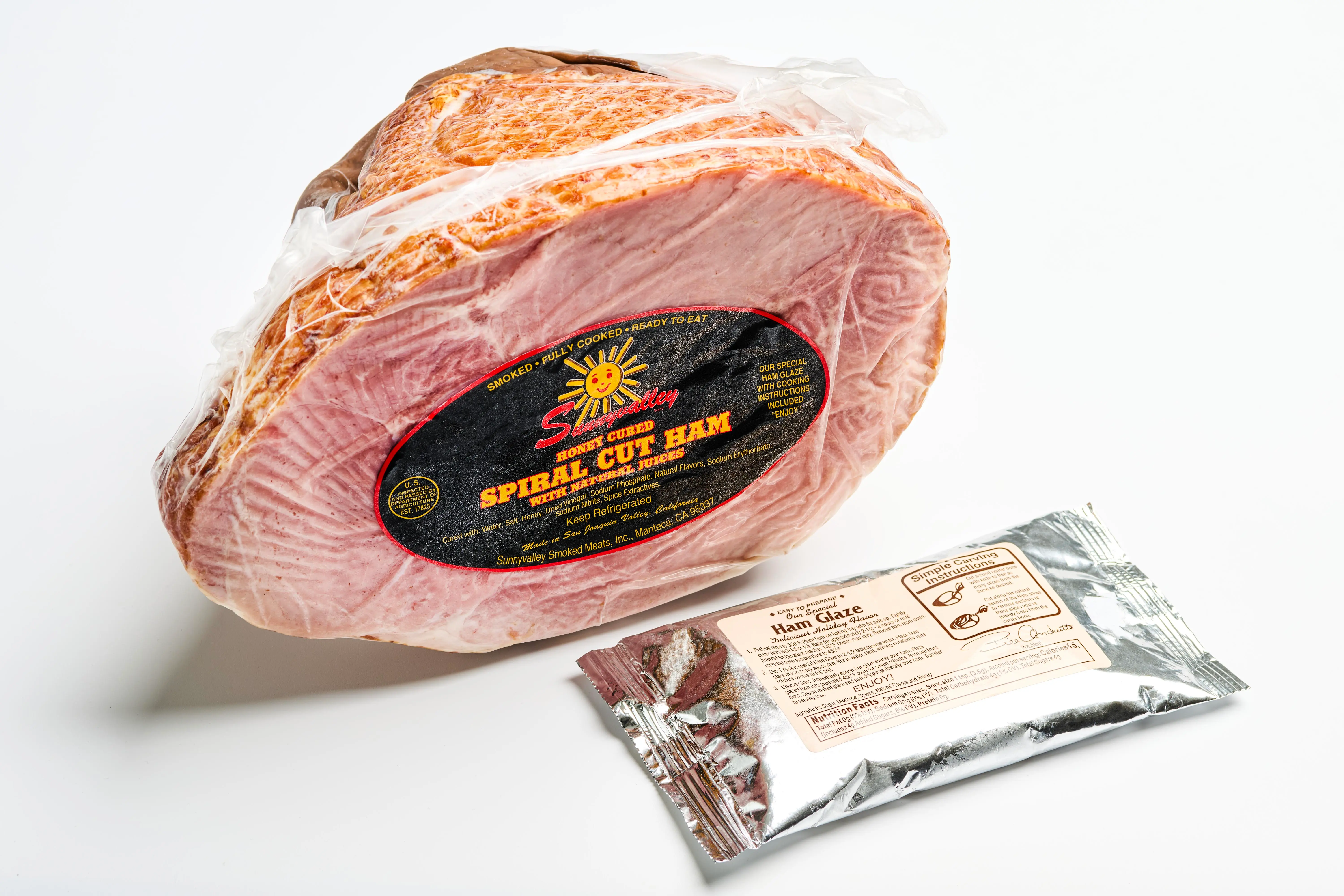 3832 PACKAGING Hickory Smoked Spiral Sliced Half Ham