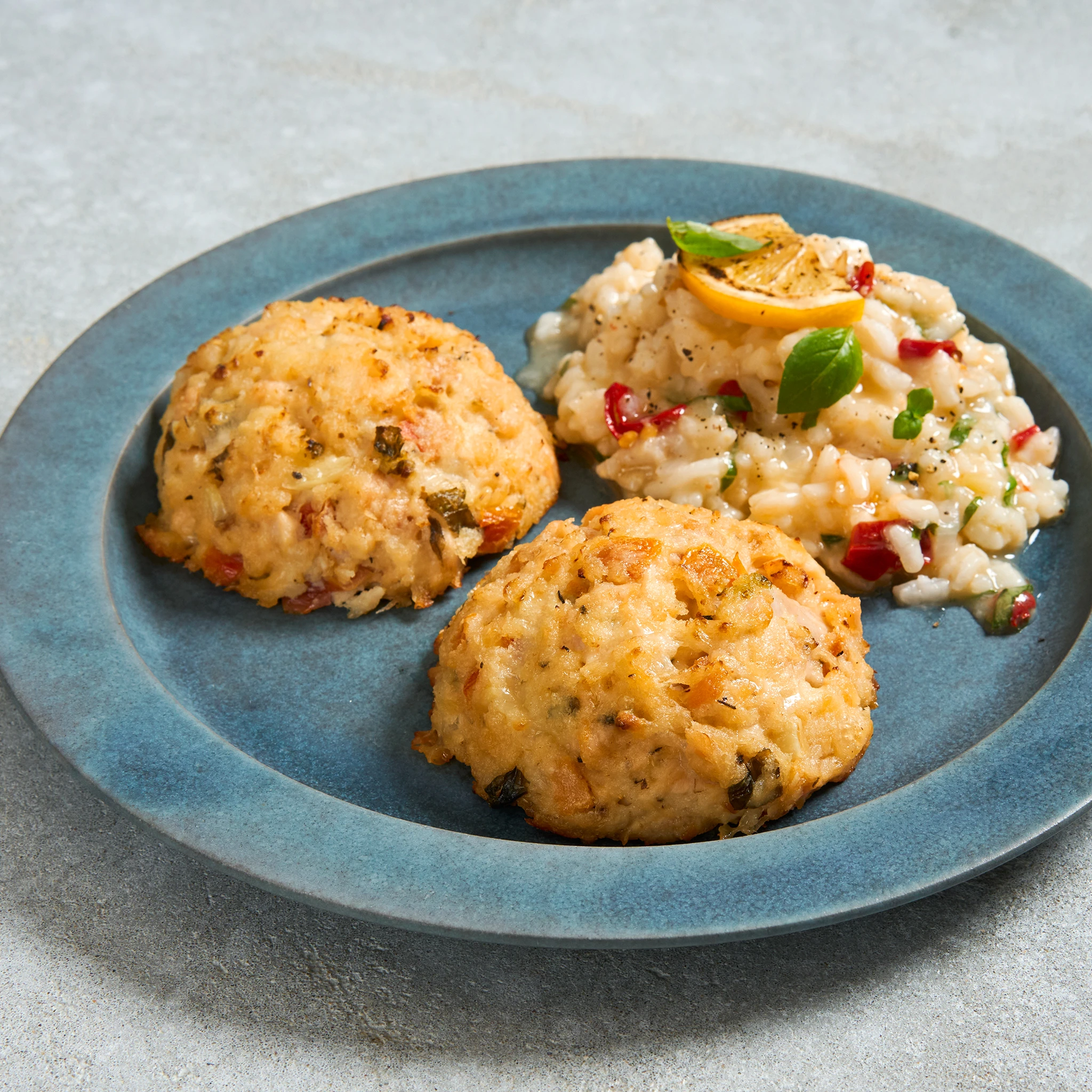 6190 WF PLATED Caprese Salmon Cake Plated 008