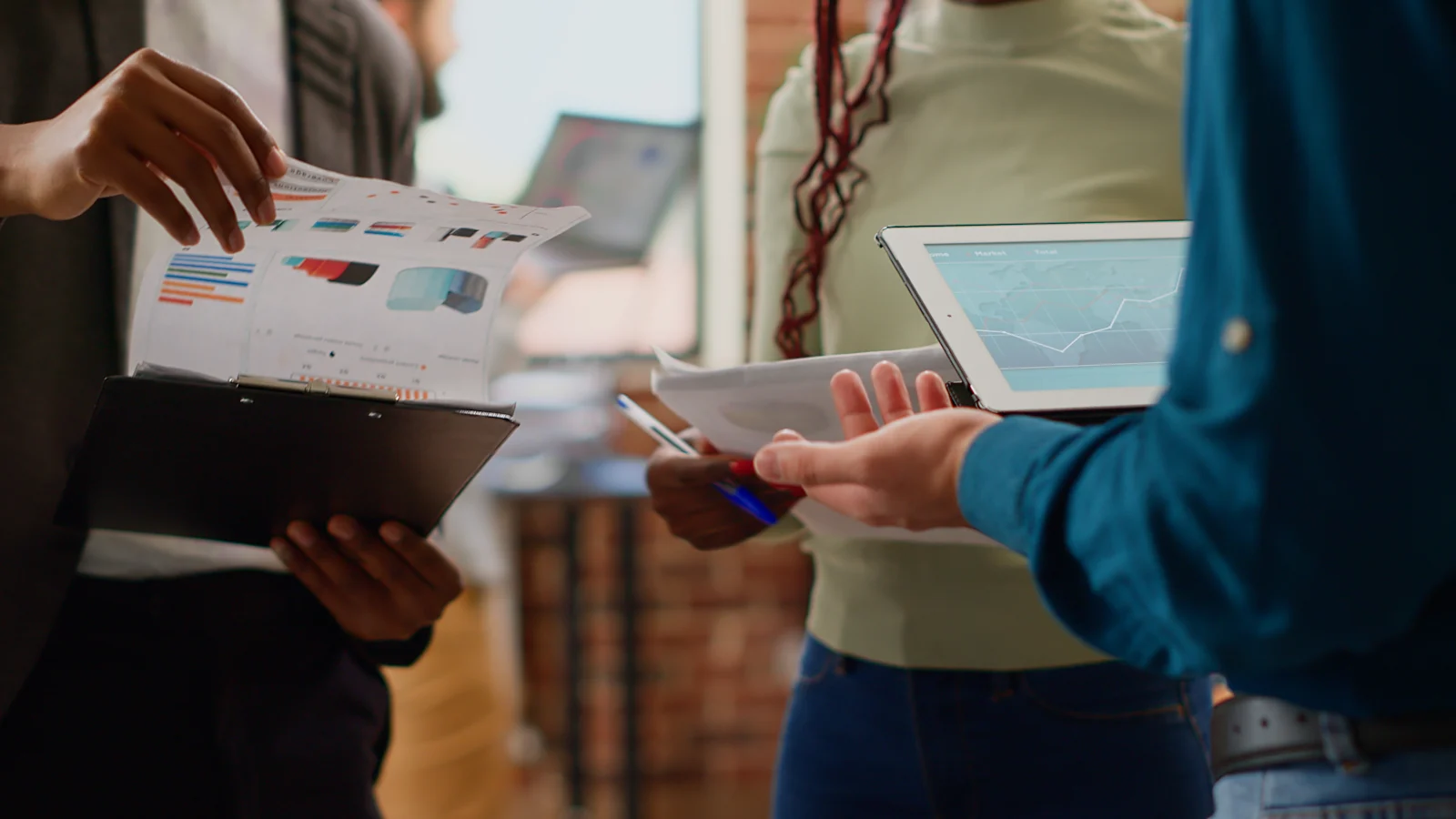 Gerenciando equipes de vendas e suporte ao cliente via WhatsApp com o SleekFlow: dicas e melhores práticas 